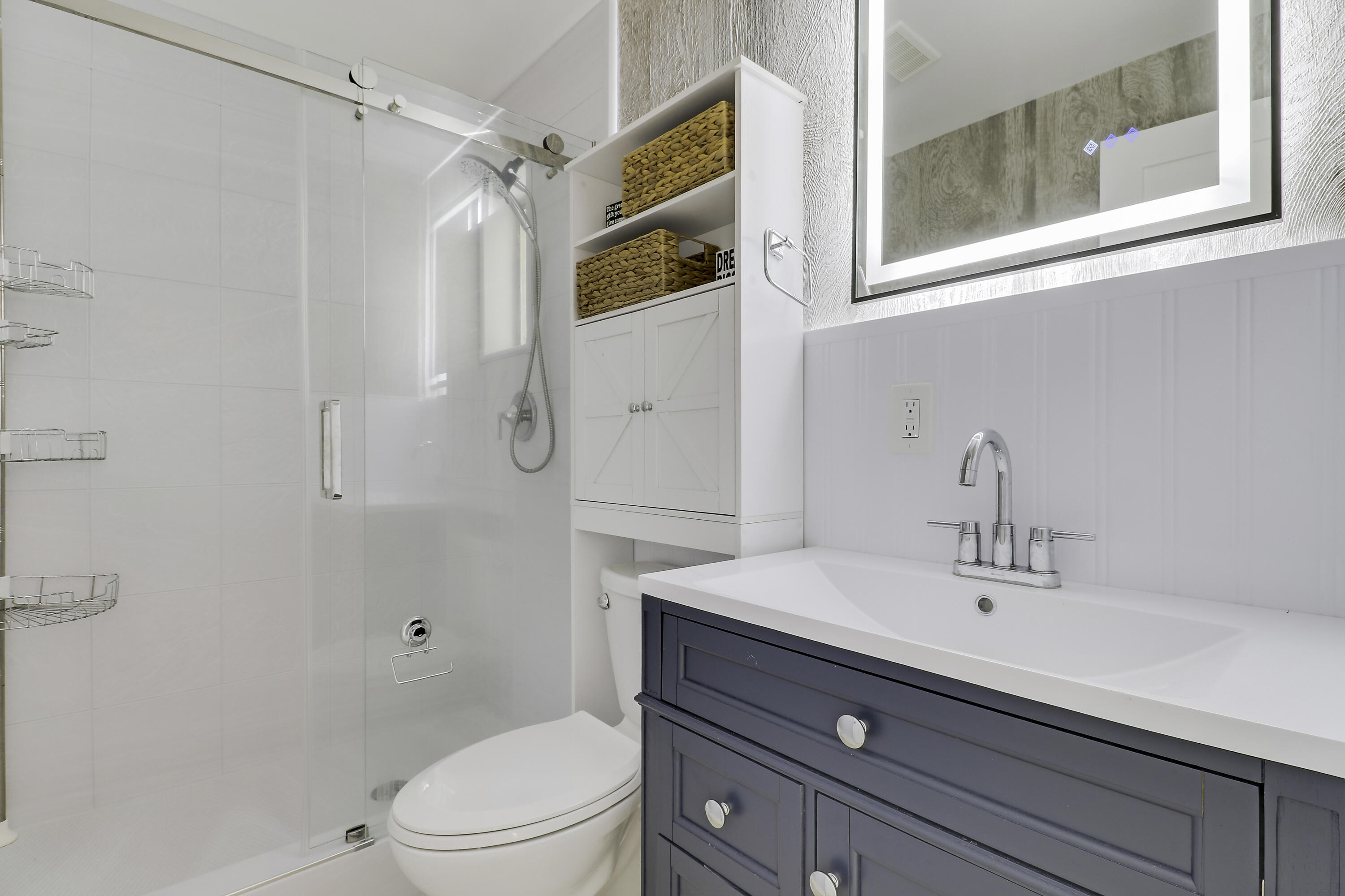 RIVERSIDE DRIVE PARK SEC A - Residential Lease