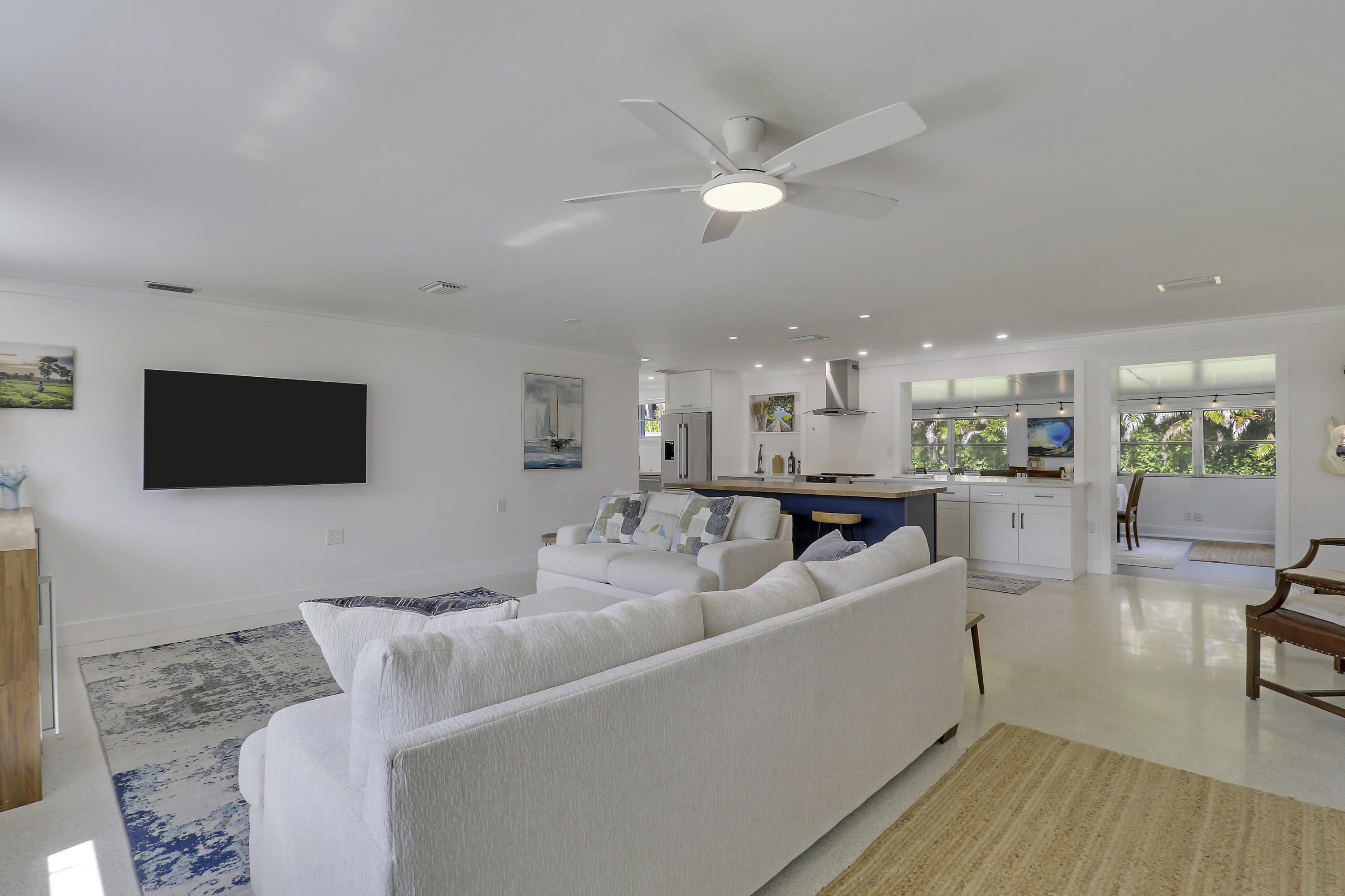 RIVERSIDE DRIVE PARK SEC A - Residential Lease