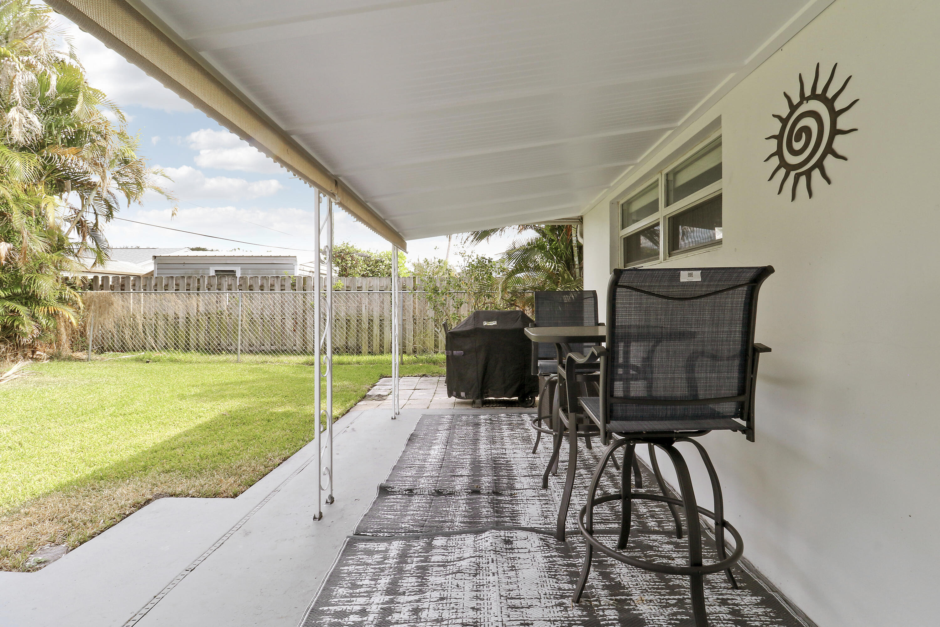 RIVERSIDE DRIVE PARK SEC A - Residential Lease