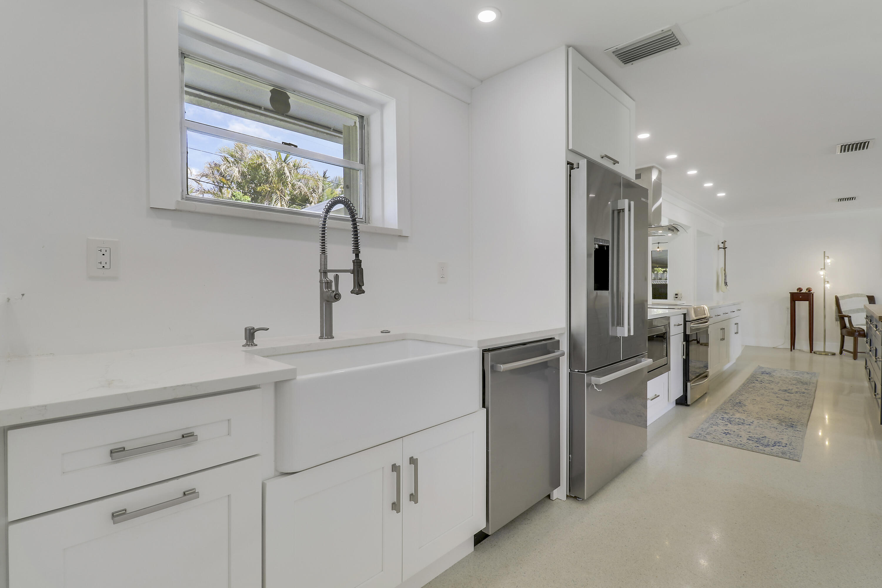 RIVERSIDE DRIVE PARK SEC A - Residential Lease