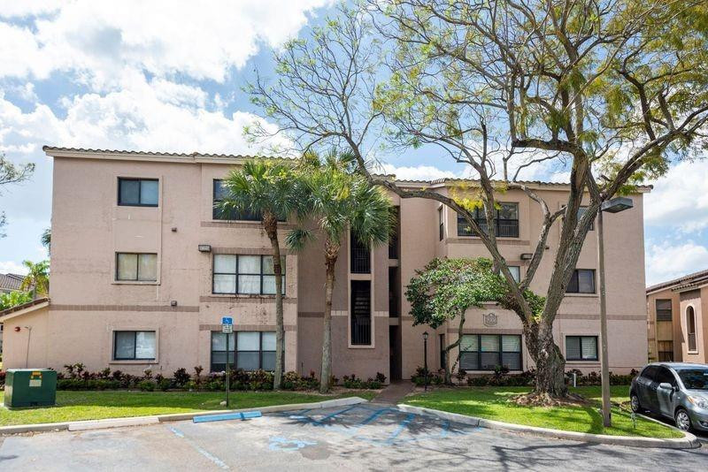 SUNDANCE AT DAVIE CONDO - Residential