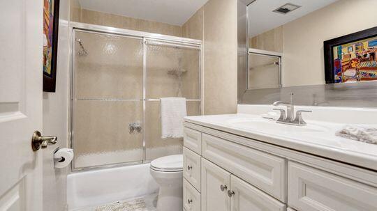 CORAL RIDGE TOWERS EAST CO-OP - Residential