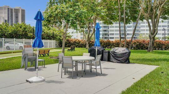 CORAL RIDGE TOWERS EAST CO-OP - Residential