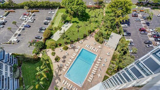 CORAL RIDGE TOWERS EAST CO-OP - Residential