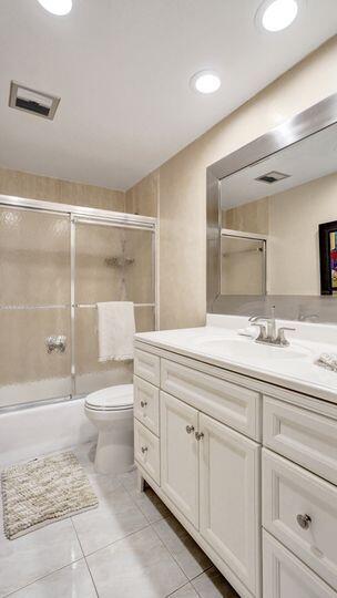 CORAL RIDGE TOWERS EAST CO-OP - Residential