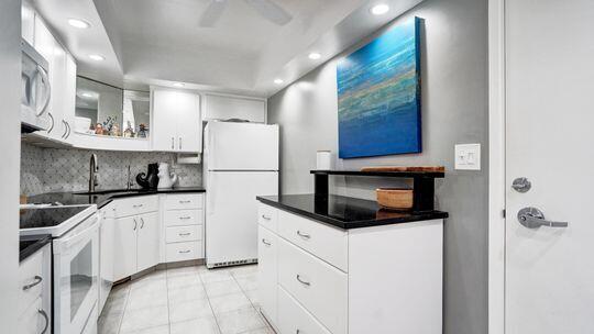 CORAL RIDGE TOWERS EAST CO-OP - Residential