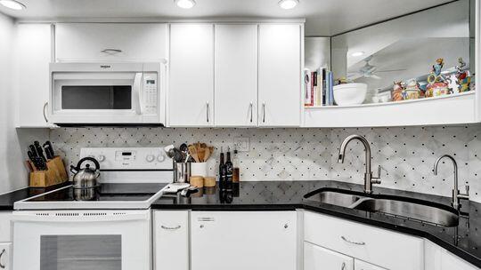CORAL RIDGE TOWERS EAST CO-OP - Residential