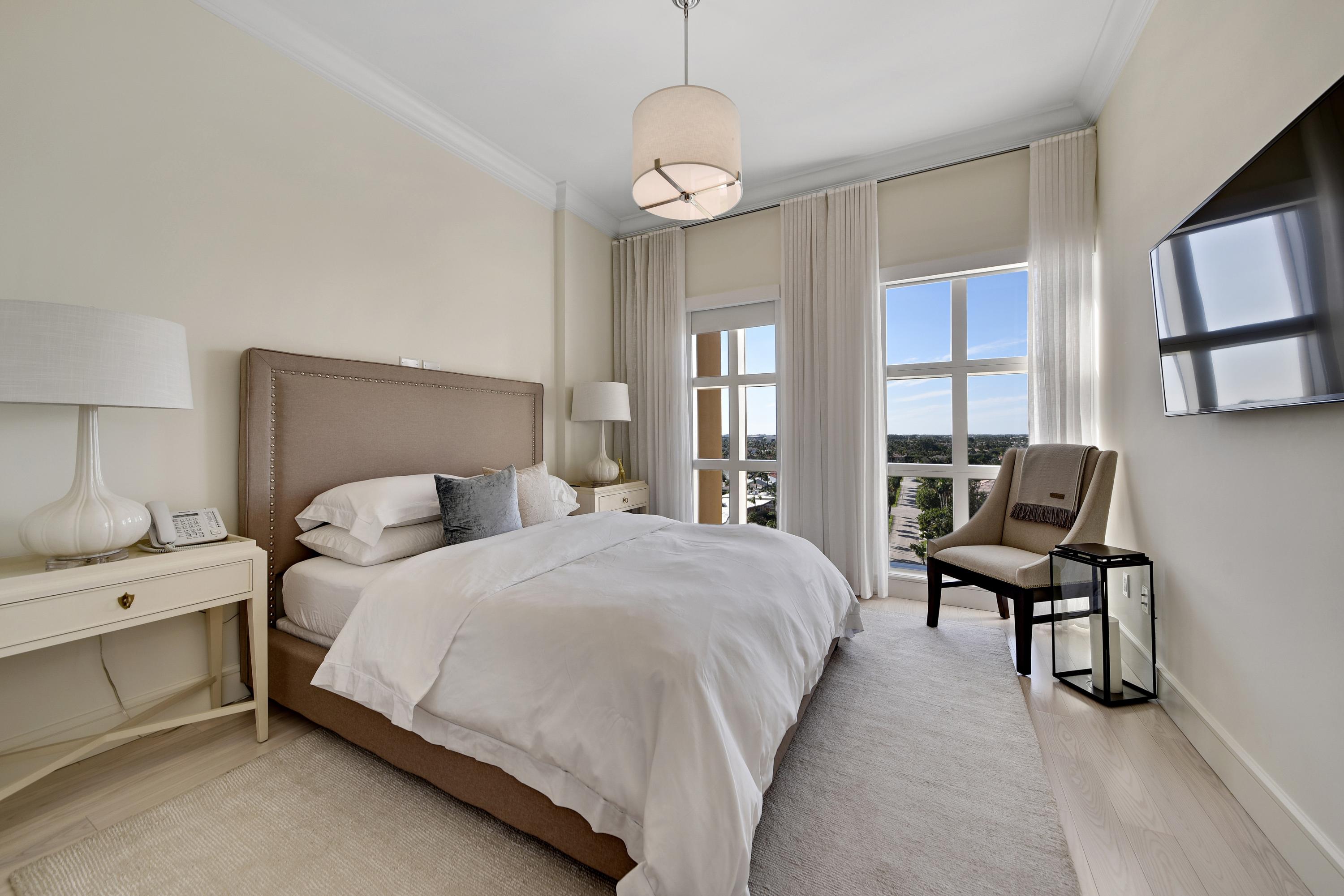 Luxuria - Residential