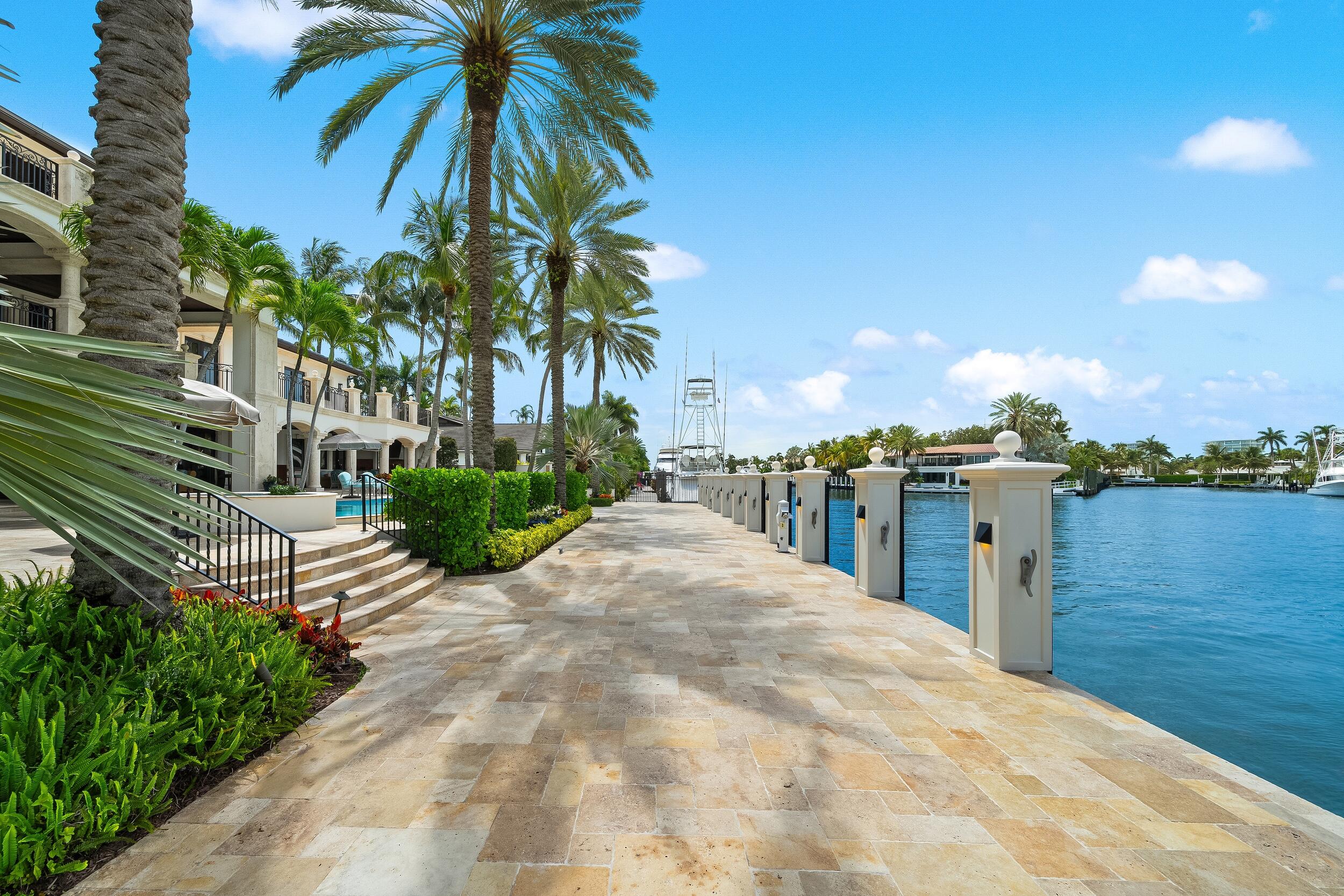 DEL LAGO ISLE - Residential