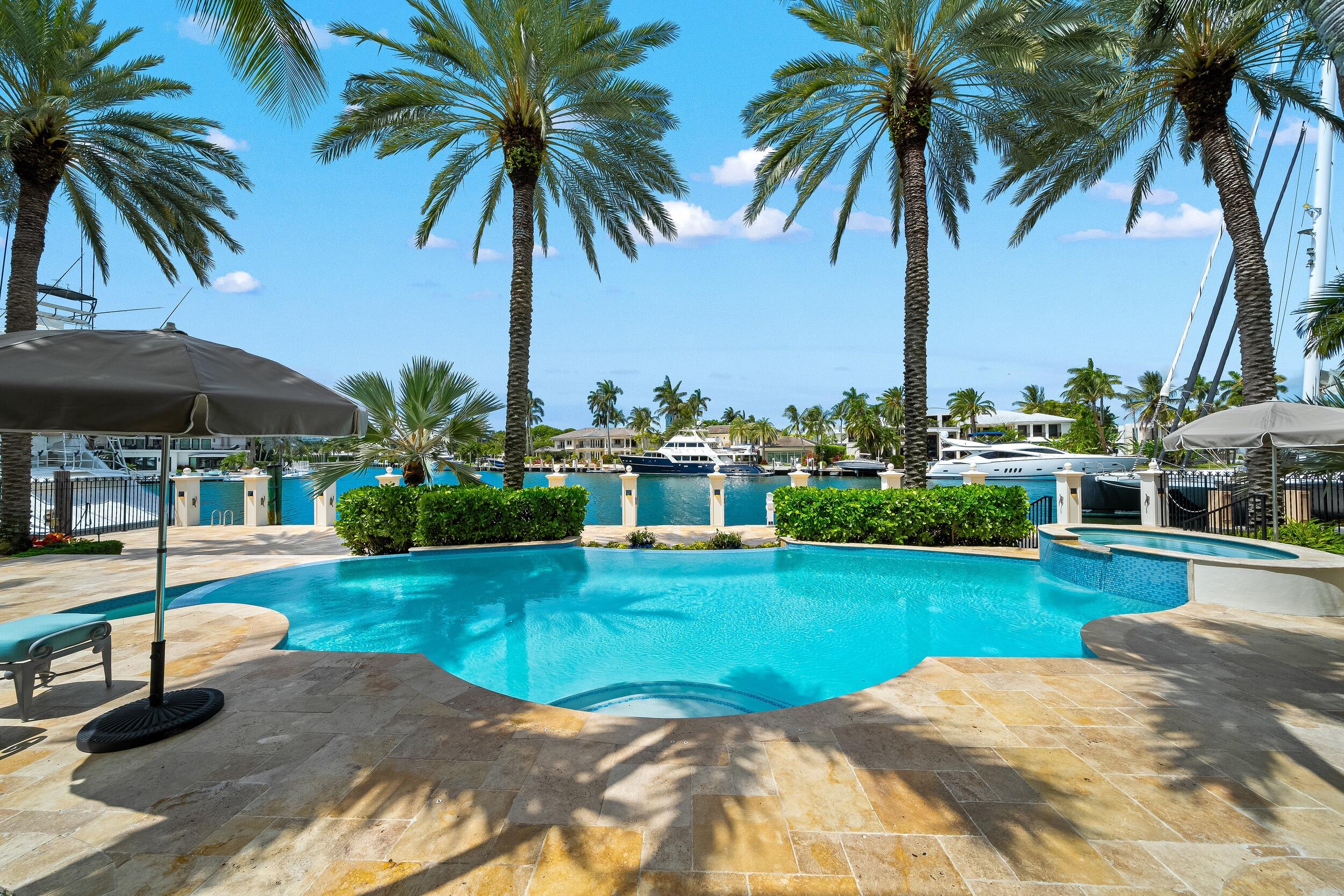 DEL LAGO ISLE - Residential