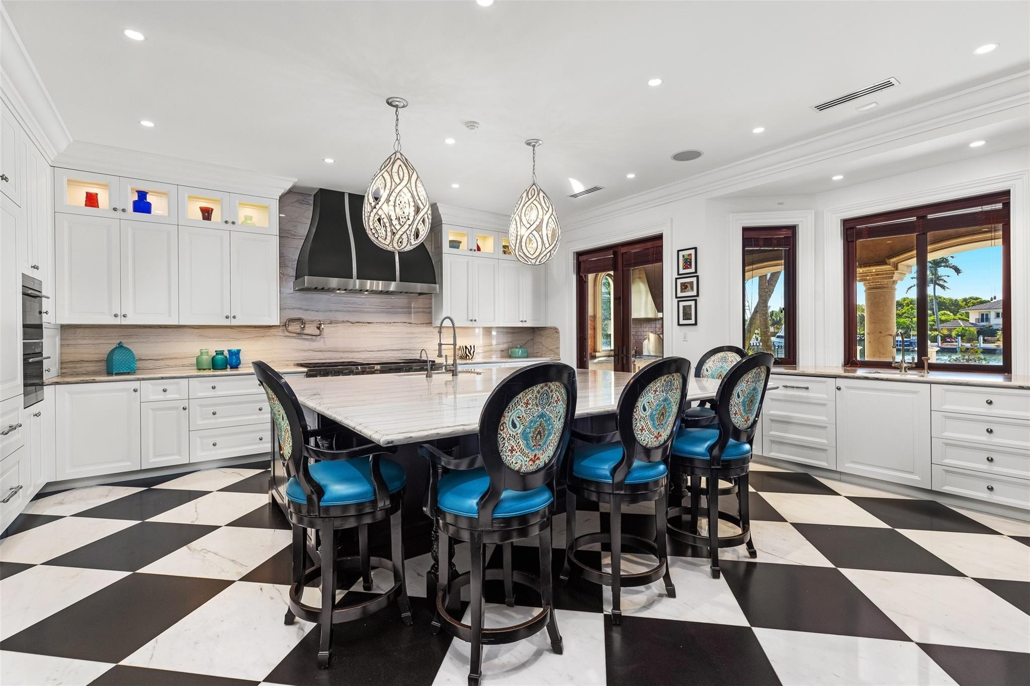 DEL LAGO ISLE - Residential