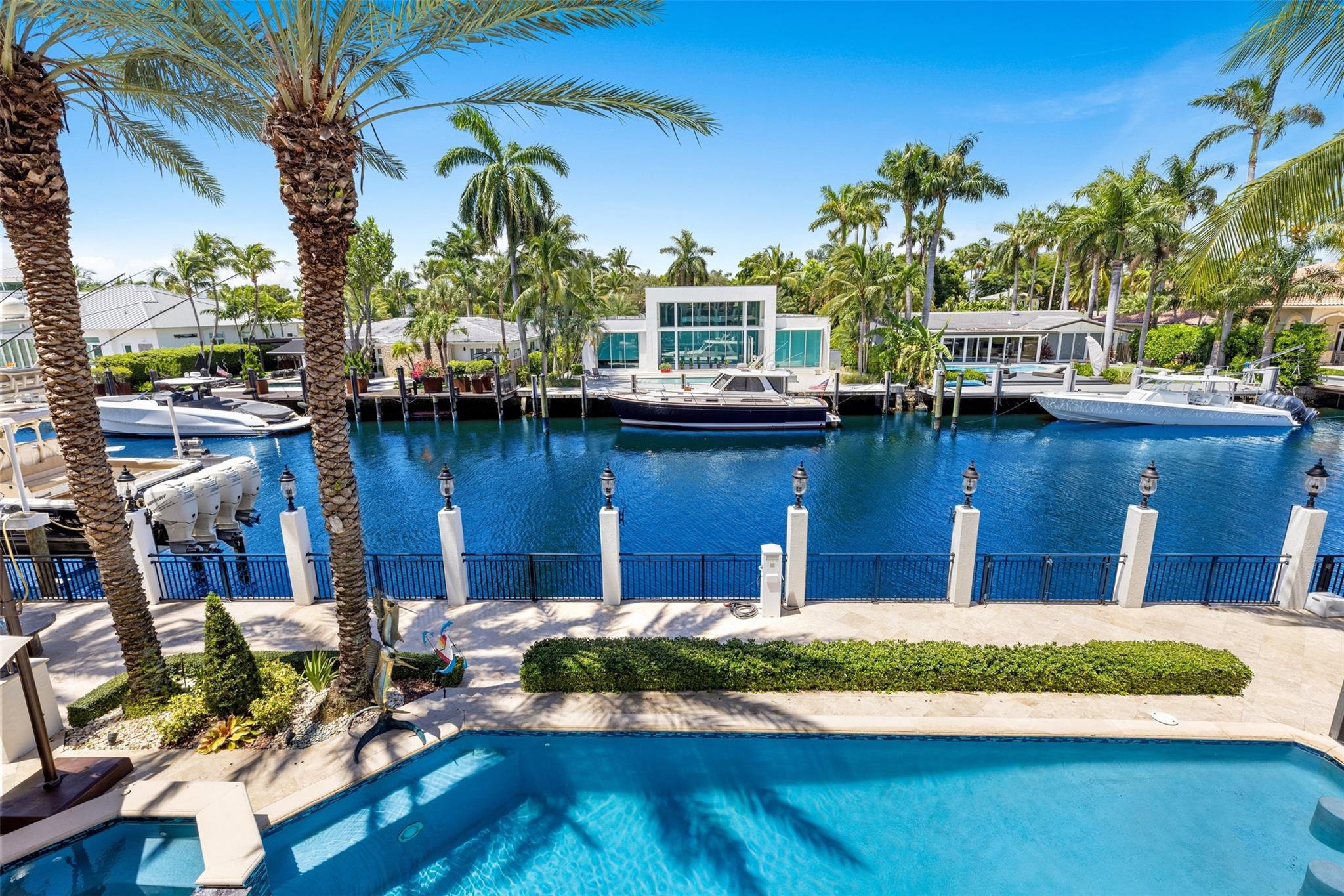 LAUDERDALE ISLE AMEN PLAT - Residential
