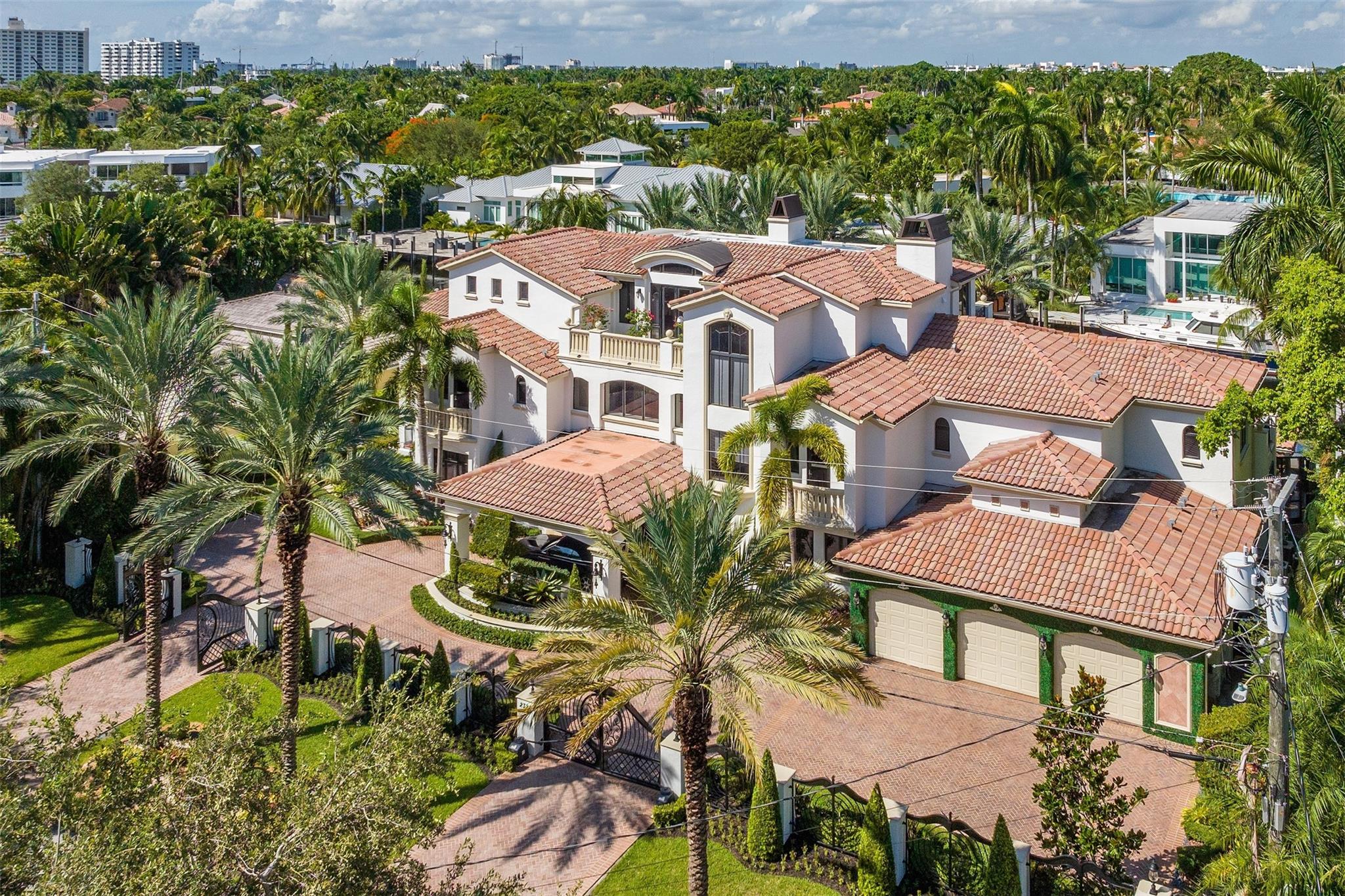 LAUDERDALE ISLE AMEN PLAT - Residential