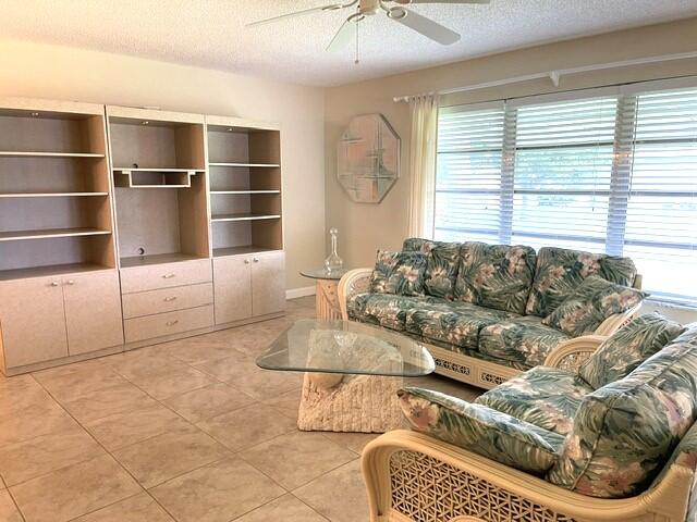 HIGH POINT OF DELRAY SEC 5 CONDO - Residential Lease