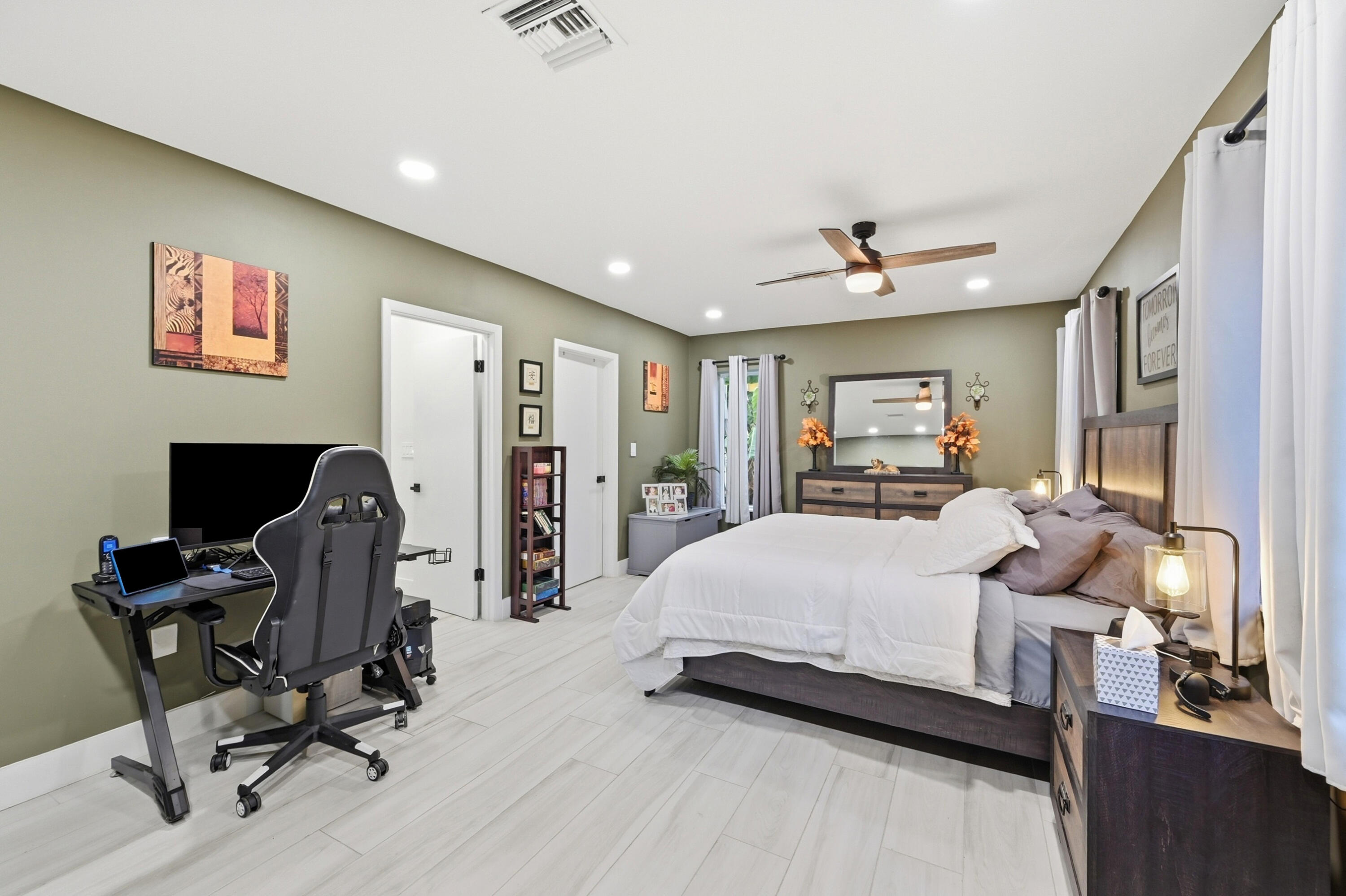 NORWOOD - Residential