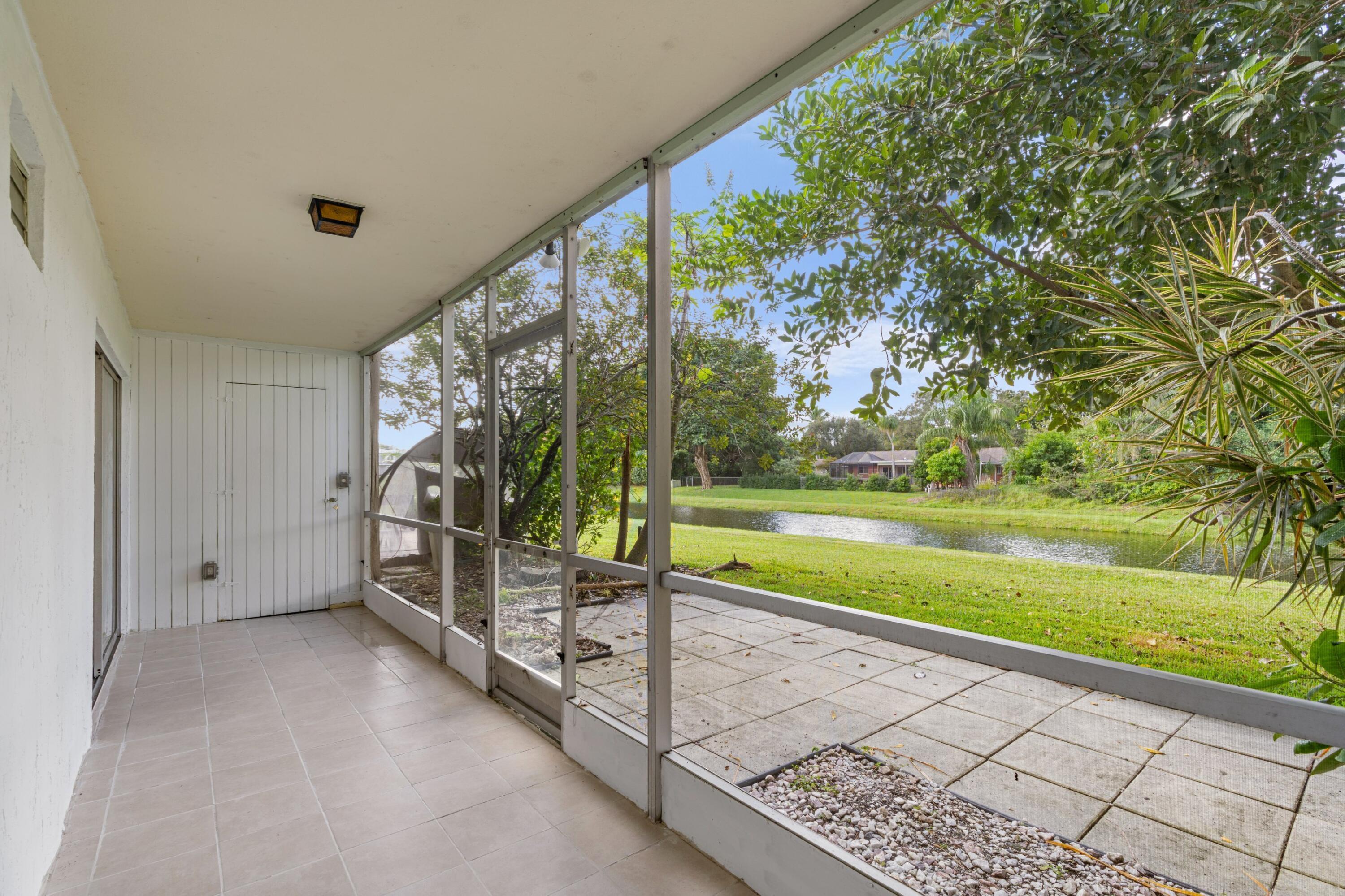 TRAILS END VILLAS INC - Residential Lease