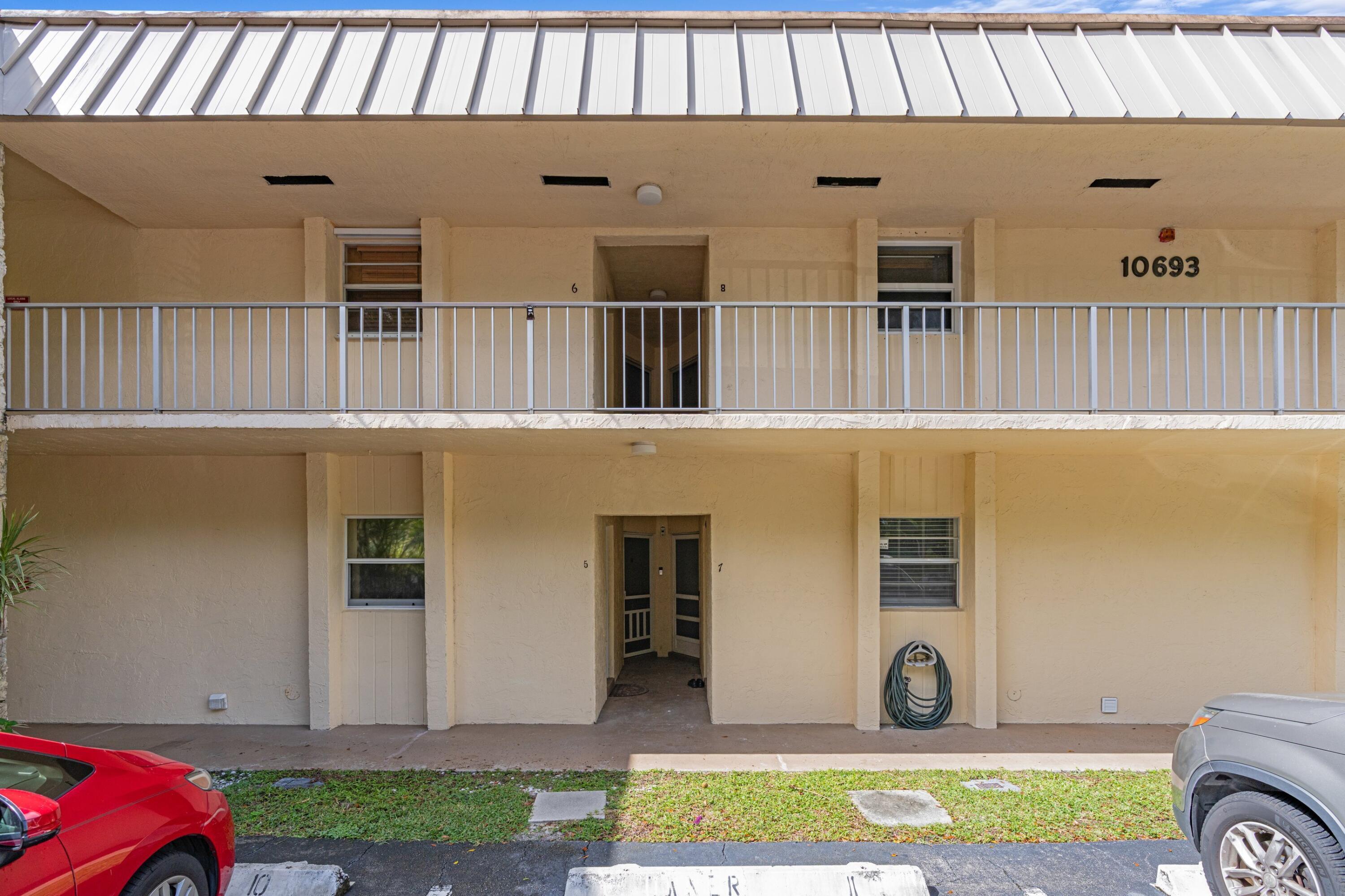 TRAILS END VILLAS INC - Residential Lease