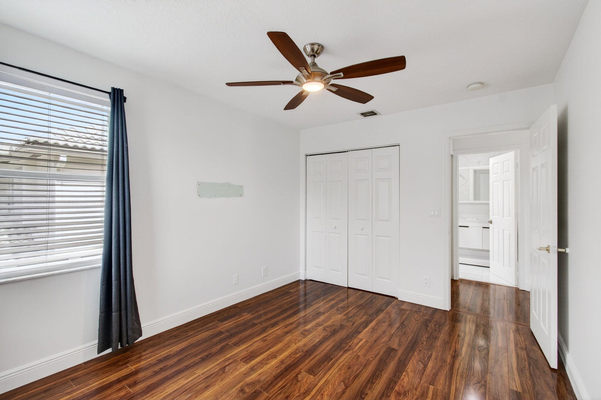 WESTCHESTER LAKES 155-47 - Residential