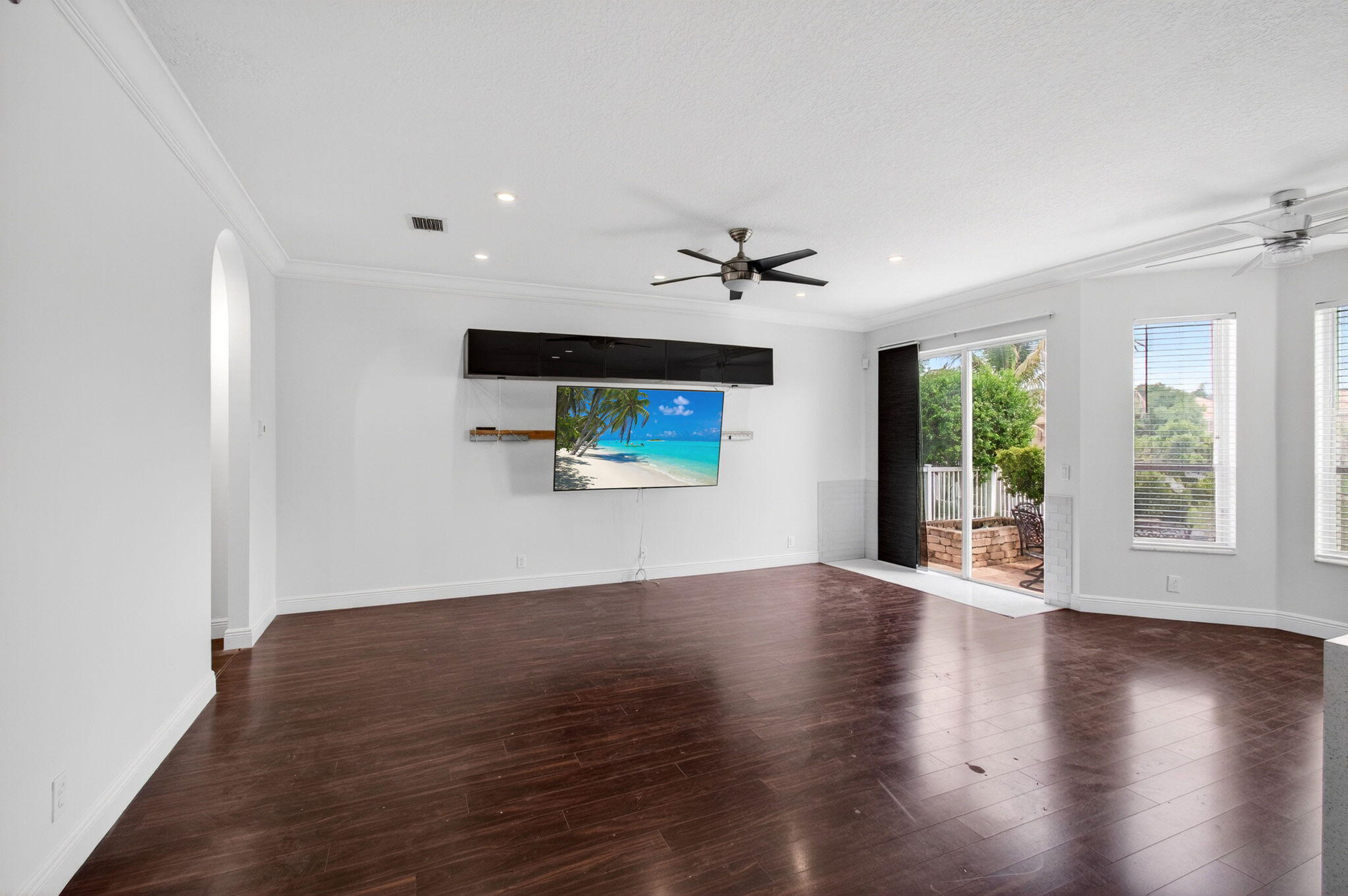 WESTCHESTER LAKES 155-47 - Residential