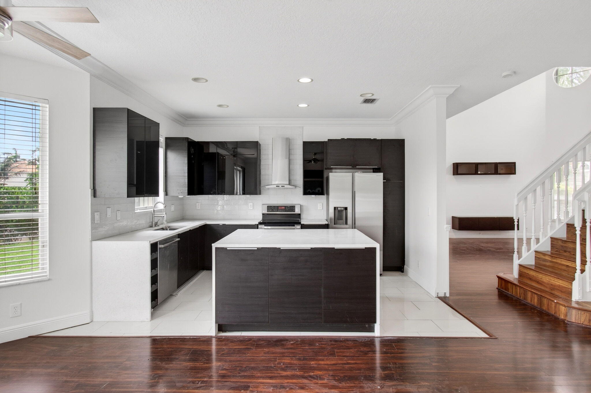 WESTCHESTER LAKES 155-47 - Residential