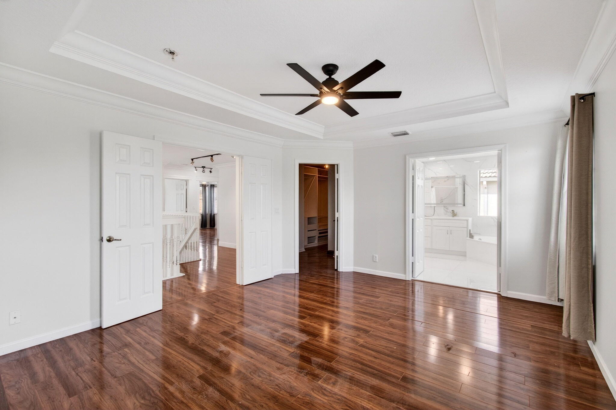 WESTCHESTER LAKES 155-47 - Residential