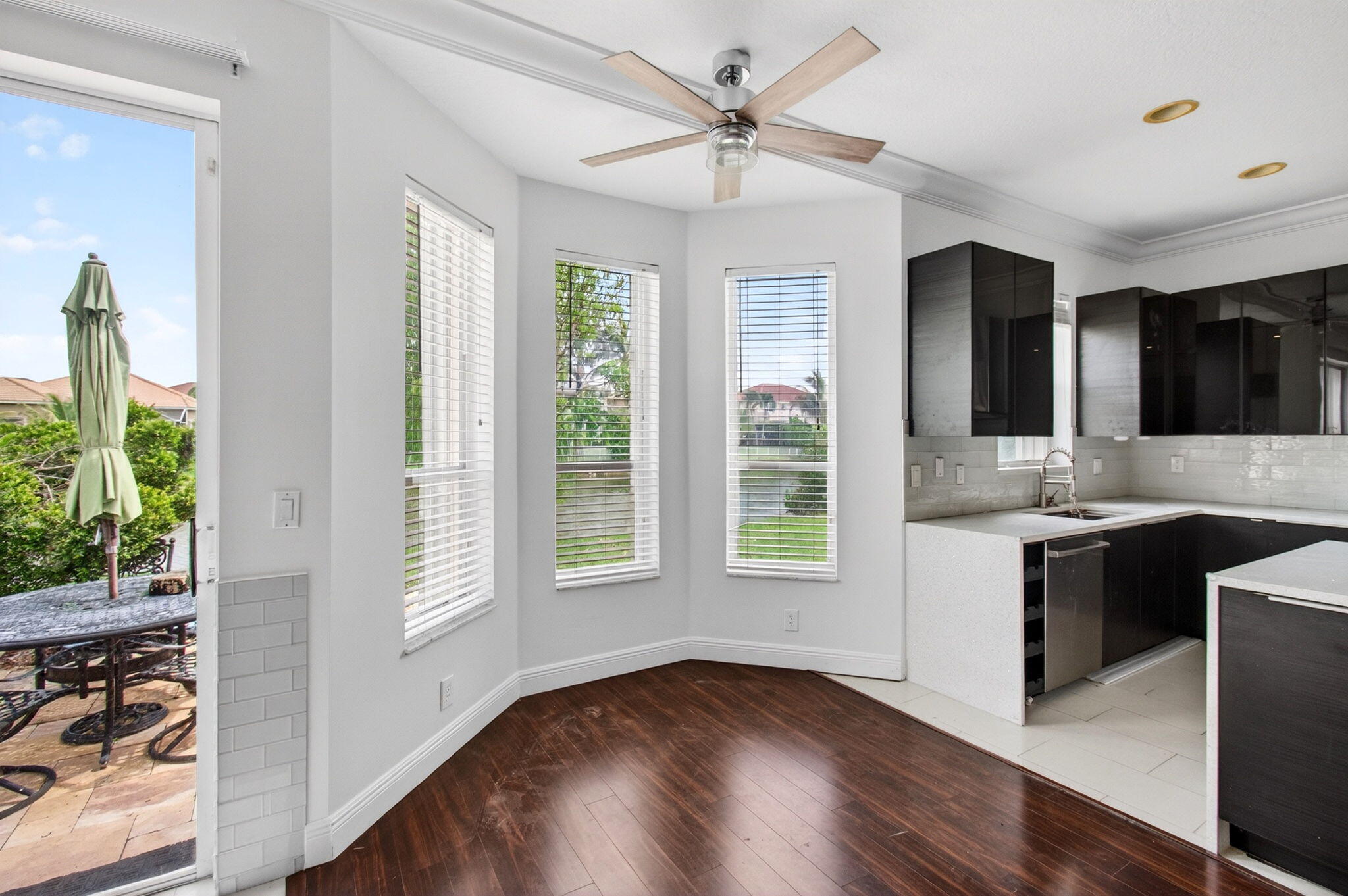 WESTCHESTER LAKES 155-47 - Residential