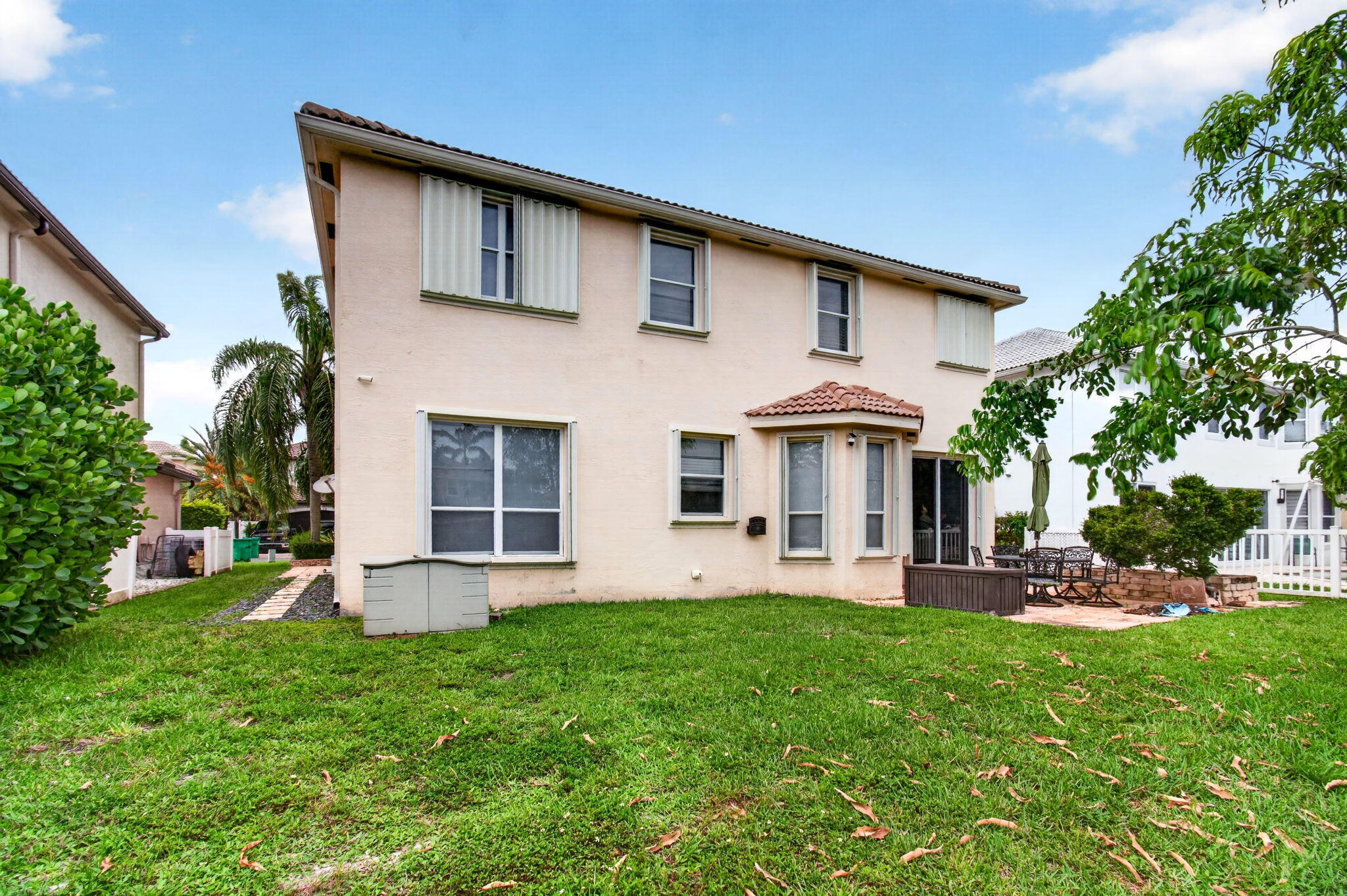 WESTCHESTER LAKES 155-47 - Residential