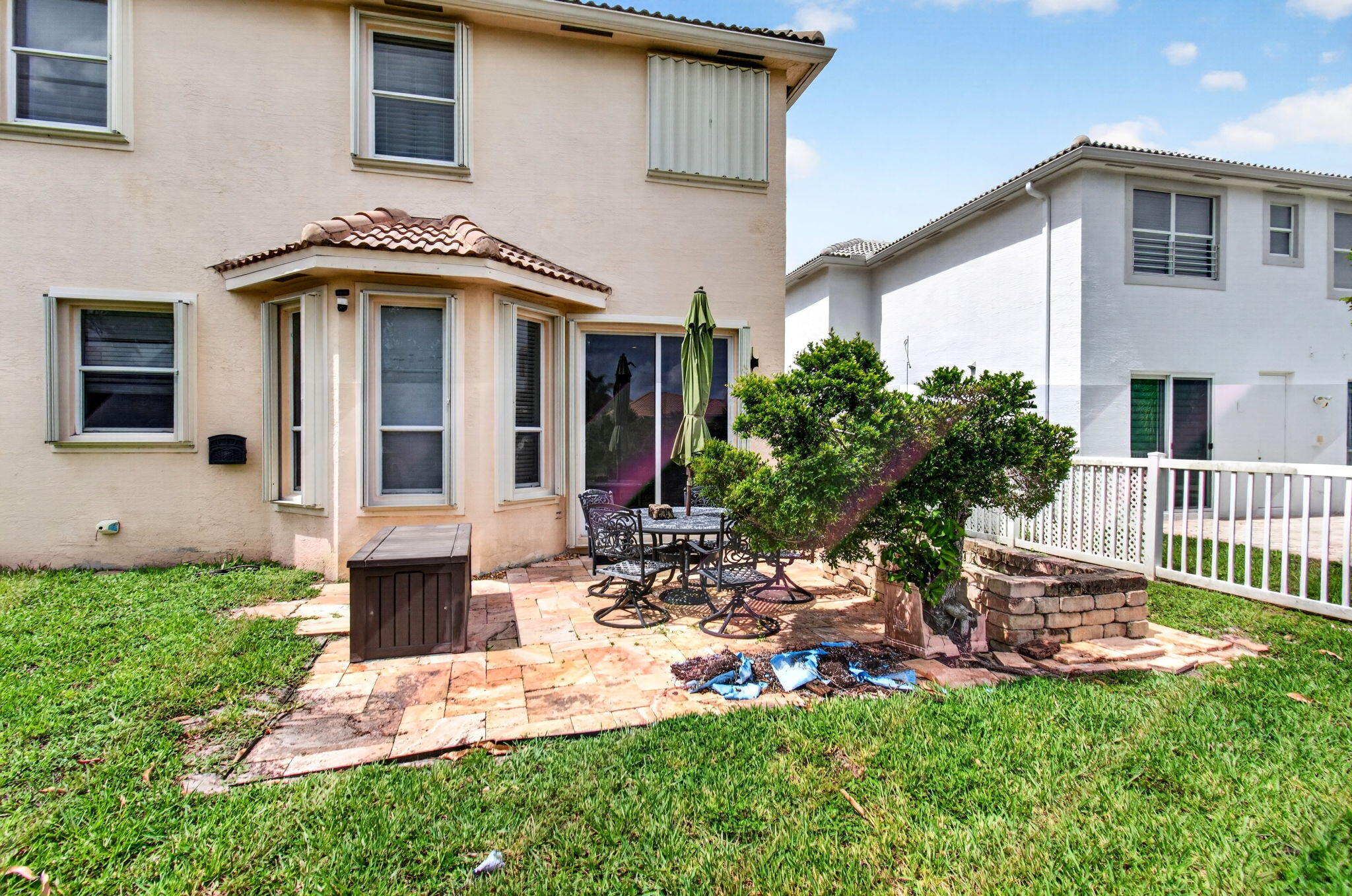 WESTCHESTER LAKES 155-47 - Residential
