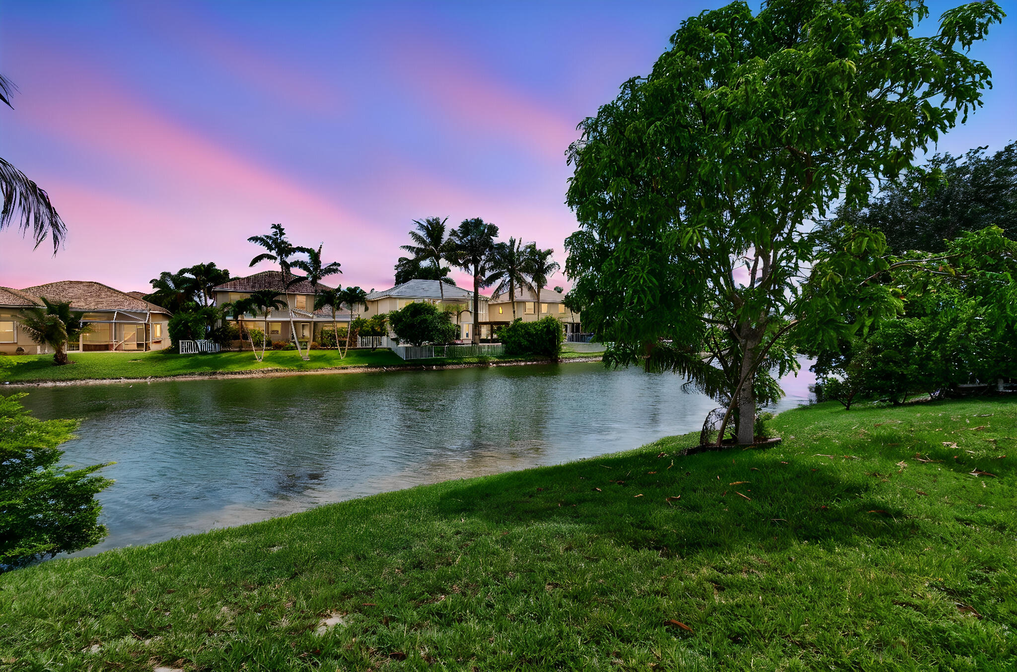 WESTCHESTER LAKES 155-47 - Residential
