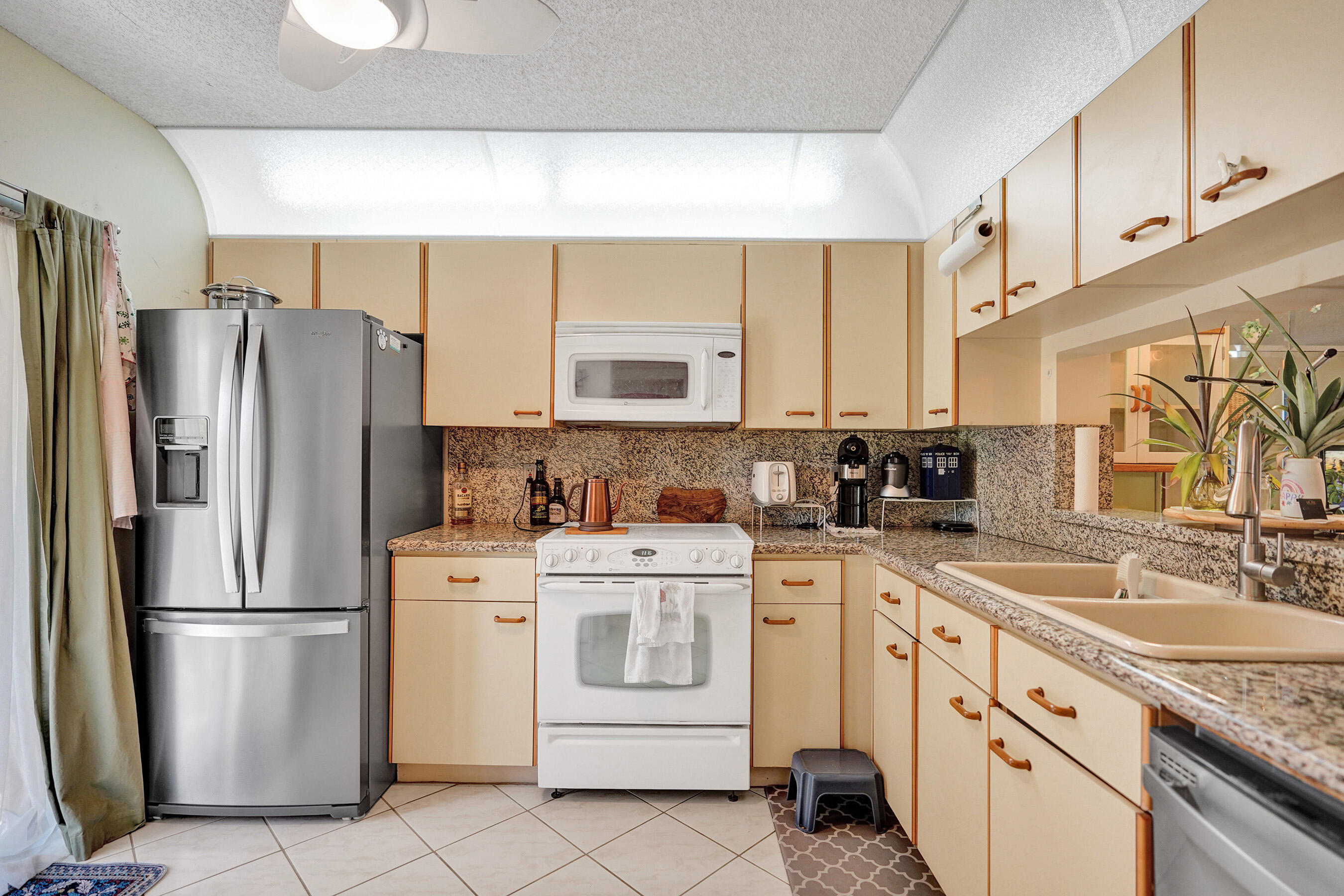 SAN REMO GOLF & TENNIS CLUB CONDO - Residential