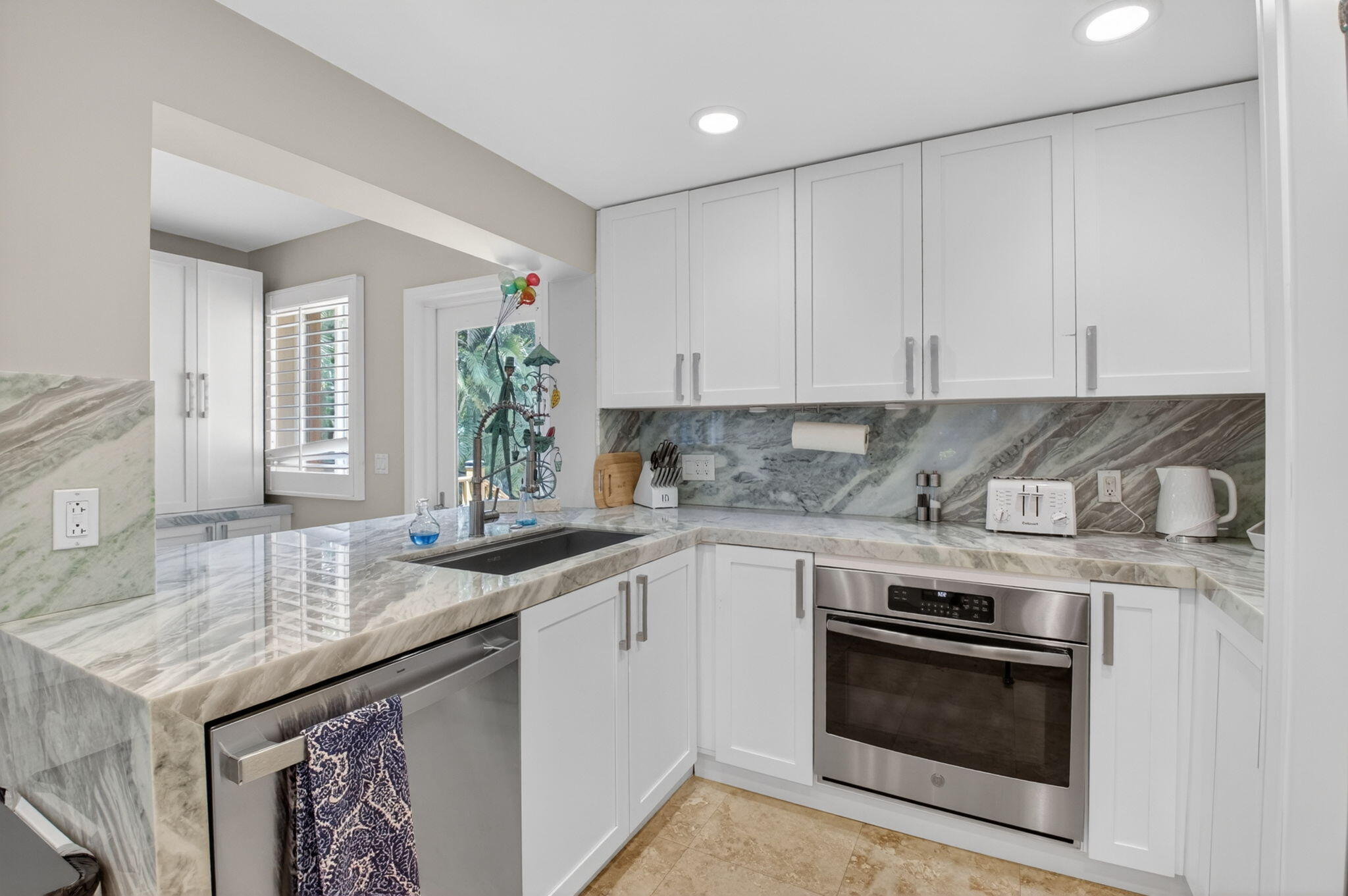 TALBOT HOUSE III CONDO - Residential Lease