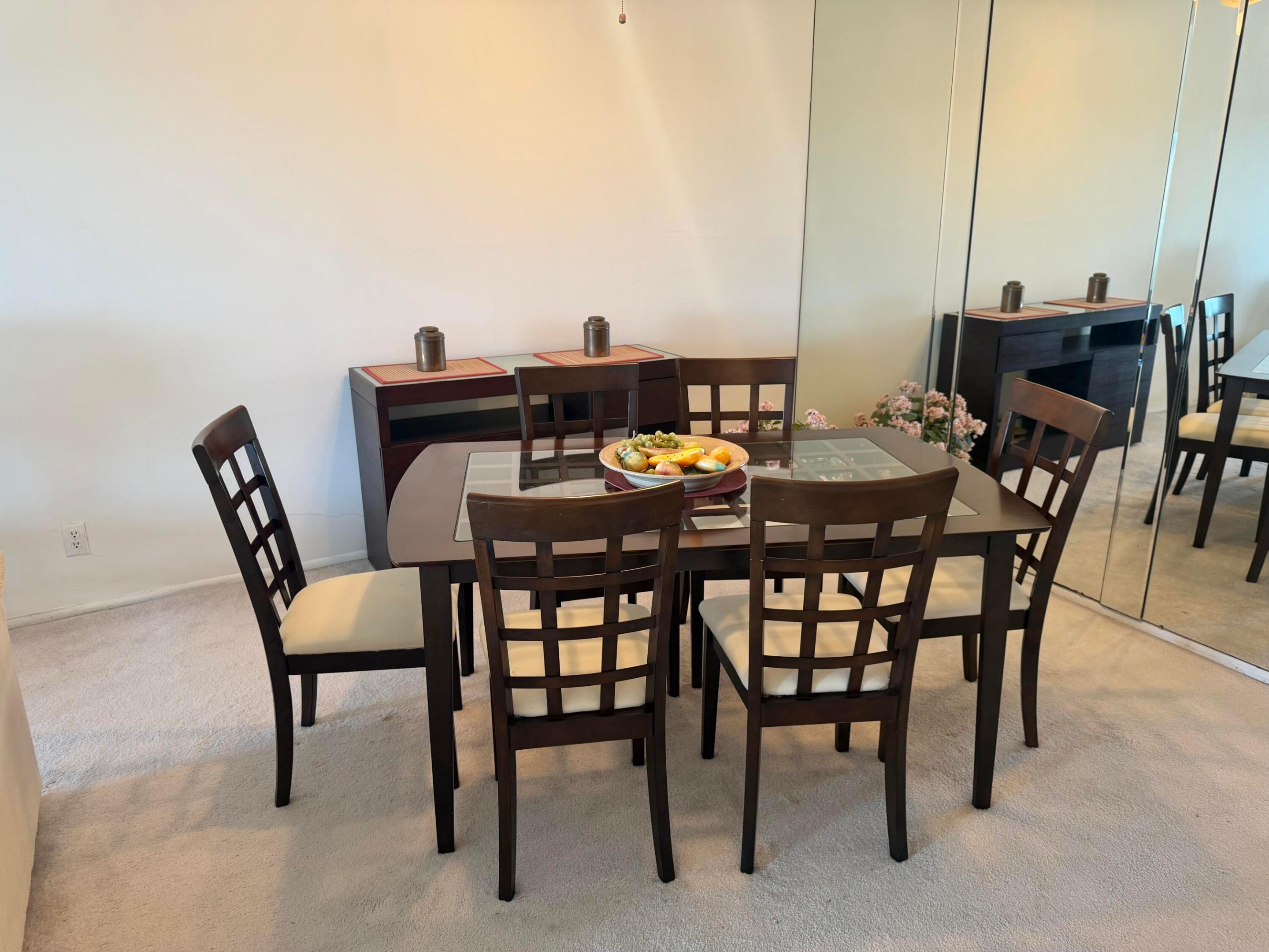 Great one bedroom and one and a half bathroom in apartment in Palm Aire Country Club. Gorgeous golf view from the 8th floor. All carpeted, apartment can be sold furnished or unfurnished. All original but in good conditions. Community pool is walking distance. Near The Pomp, shops, restaurants, main highways and beaches.