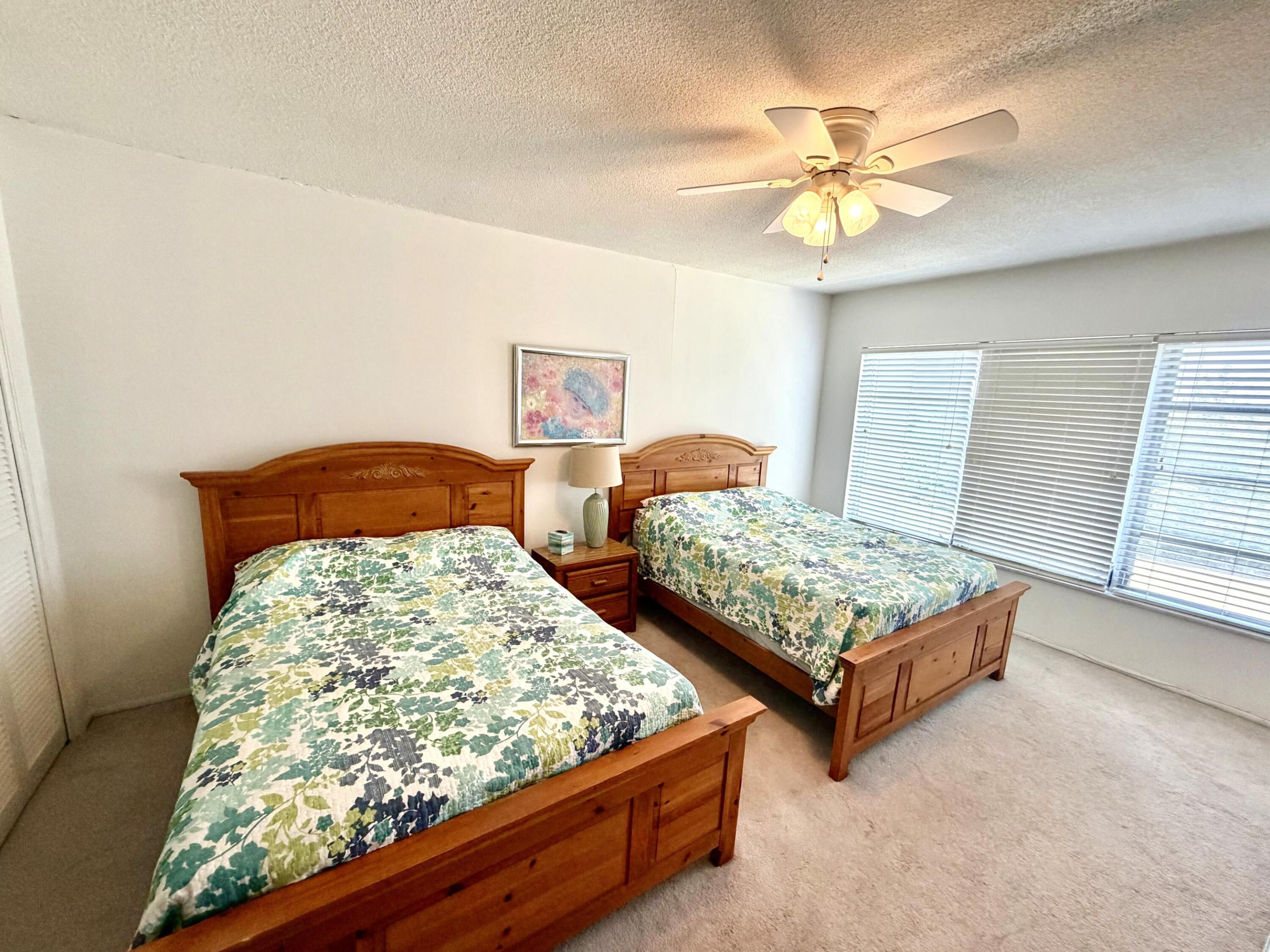 NO 10 PALM-AIRE COUNTRY CLUB - Residential