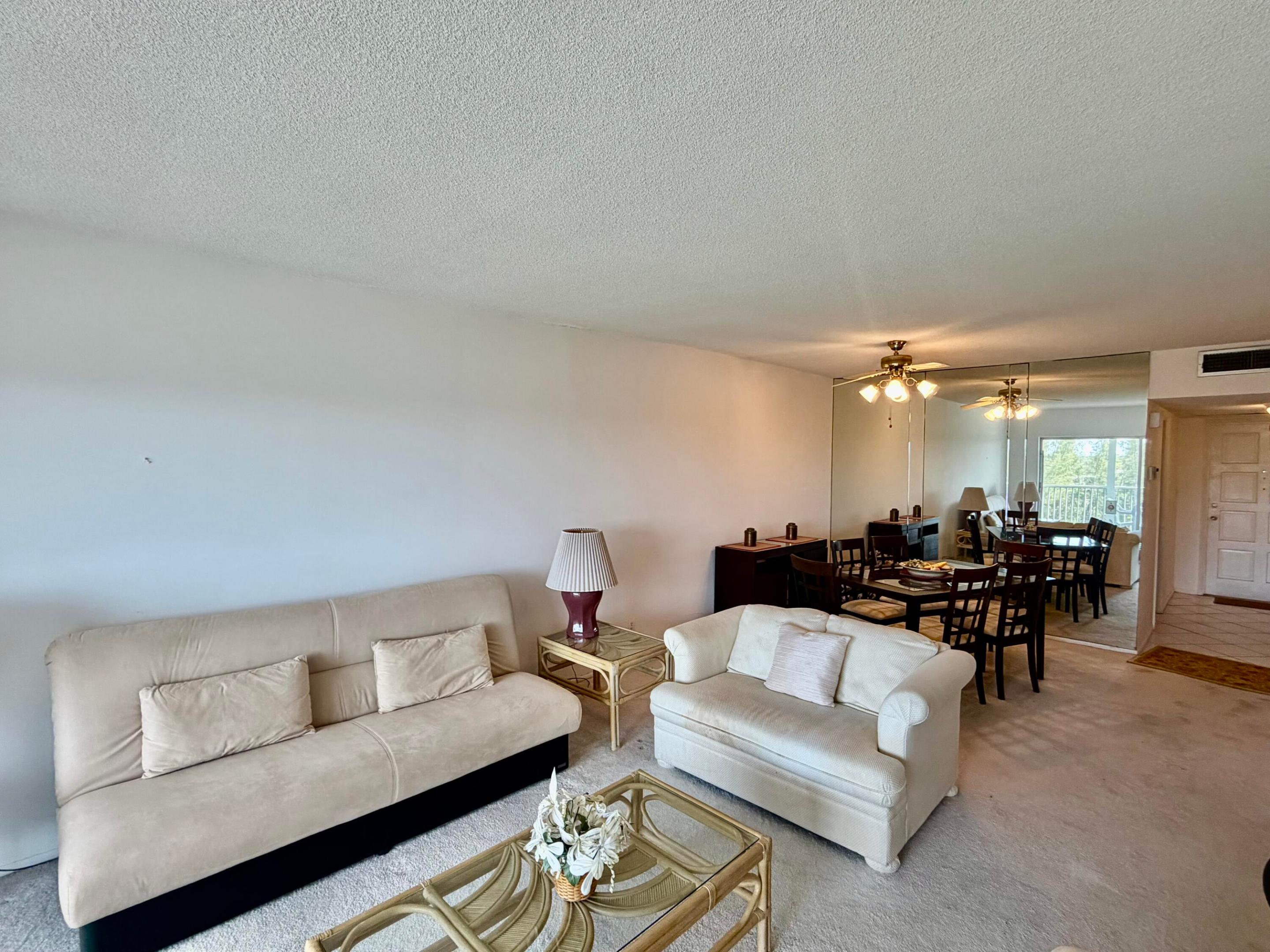 NO 10 PALM-AIRE COUNTRY CLUB - Residential