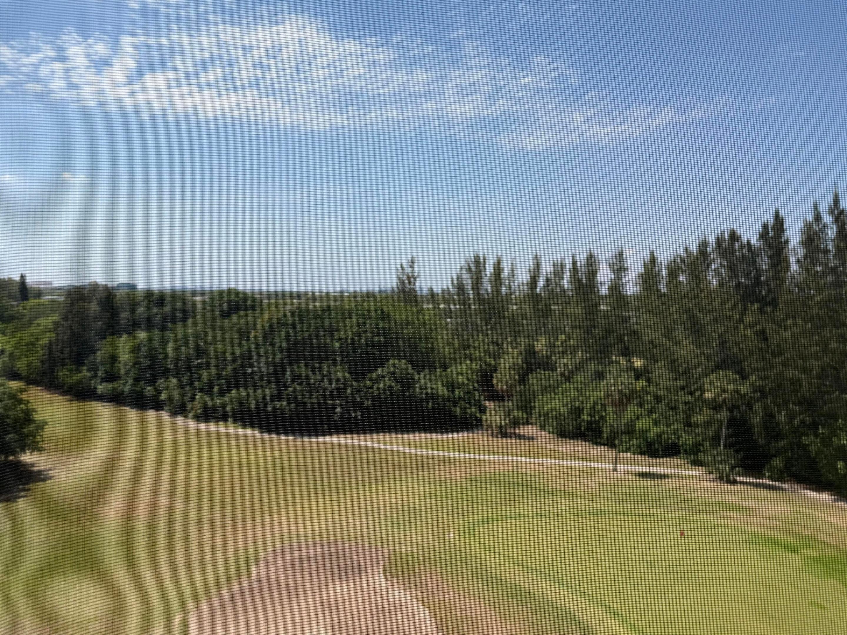 NO 10 PALM-AIRE COUNTRY CLUB - Residential