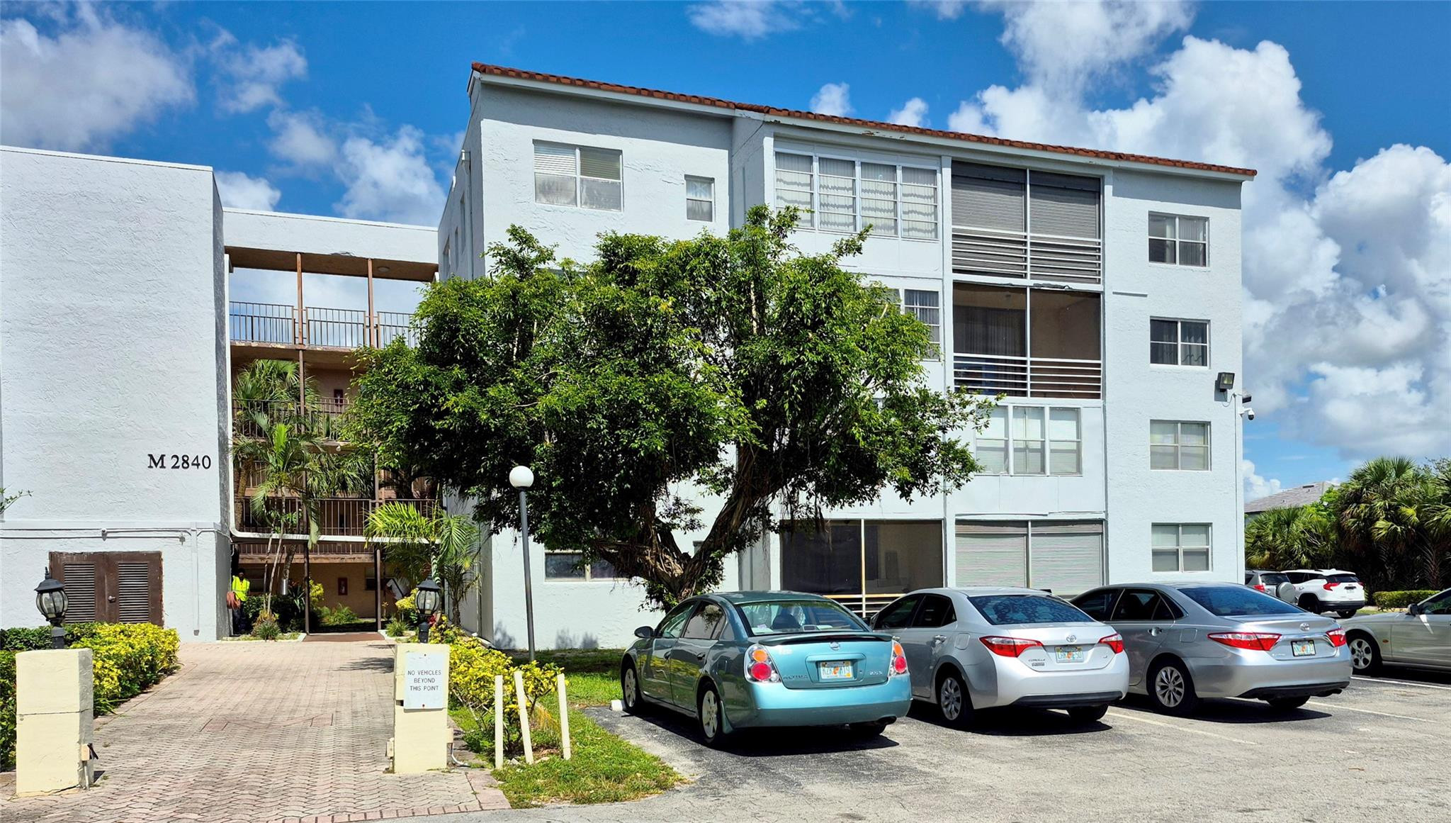 SOMERSET AT LAUDERDALE - Residential