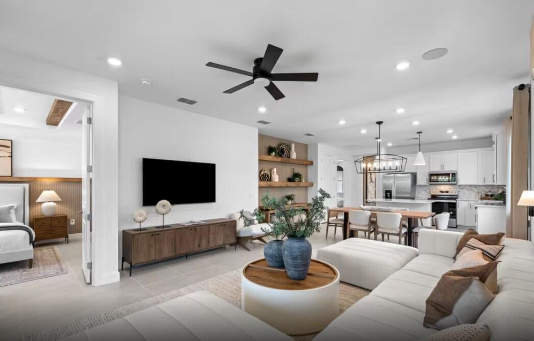 HARBOR ISLE - Residential