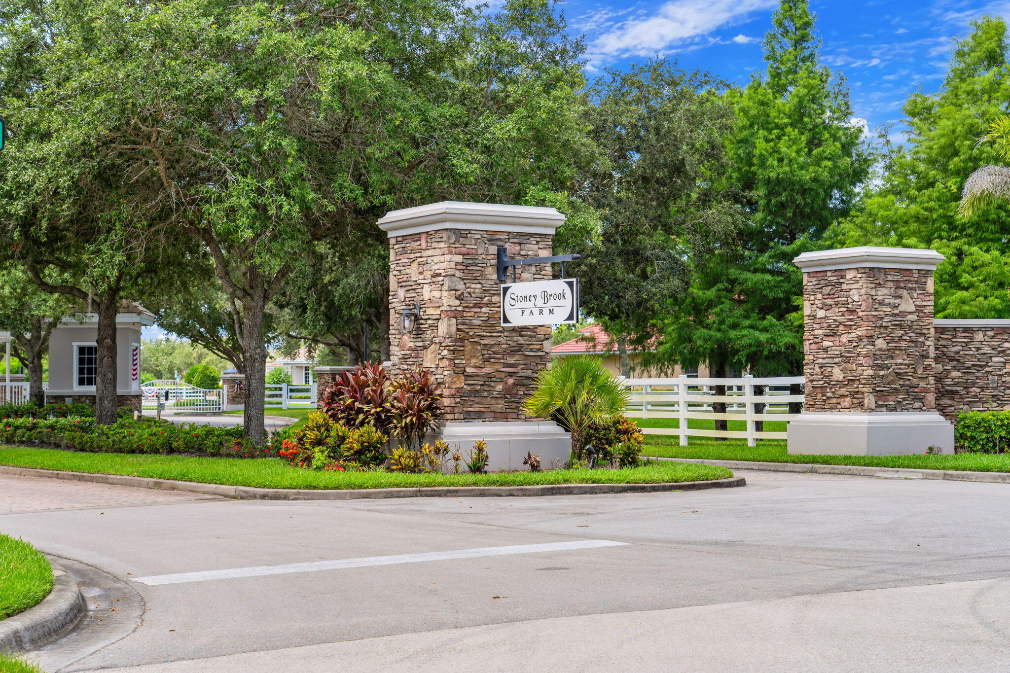 STONEY BROOK FARM - Residential