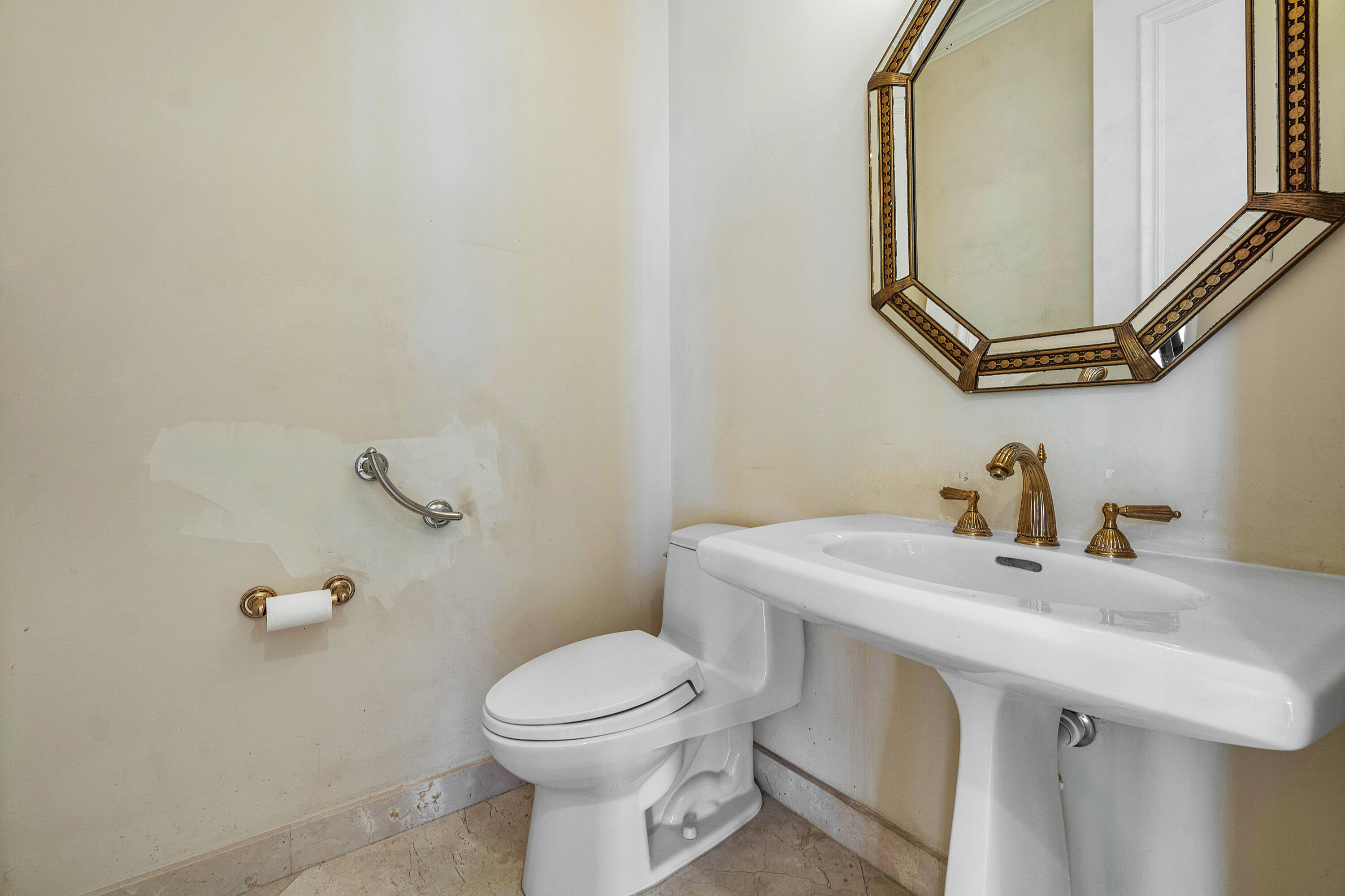 BOCA BAY COLONY - Residential