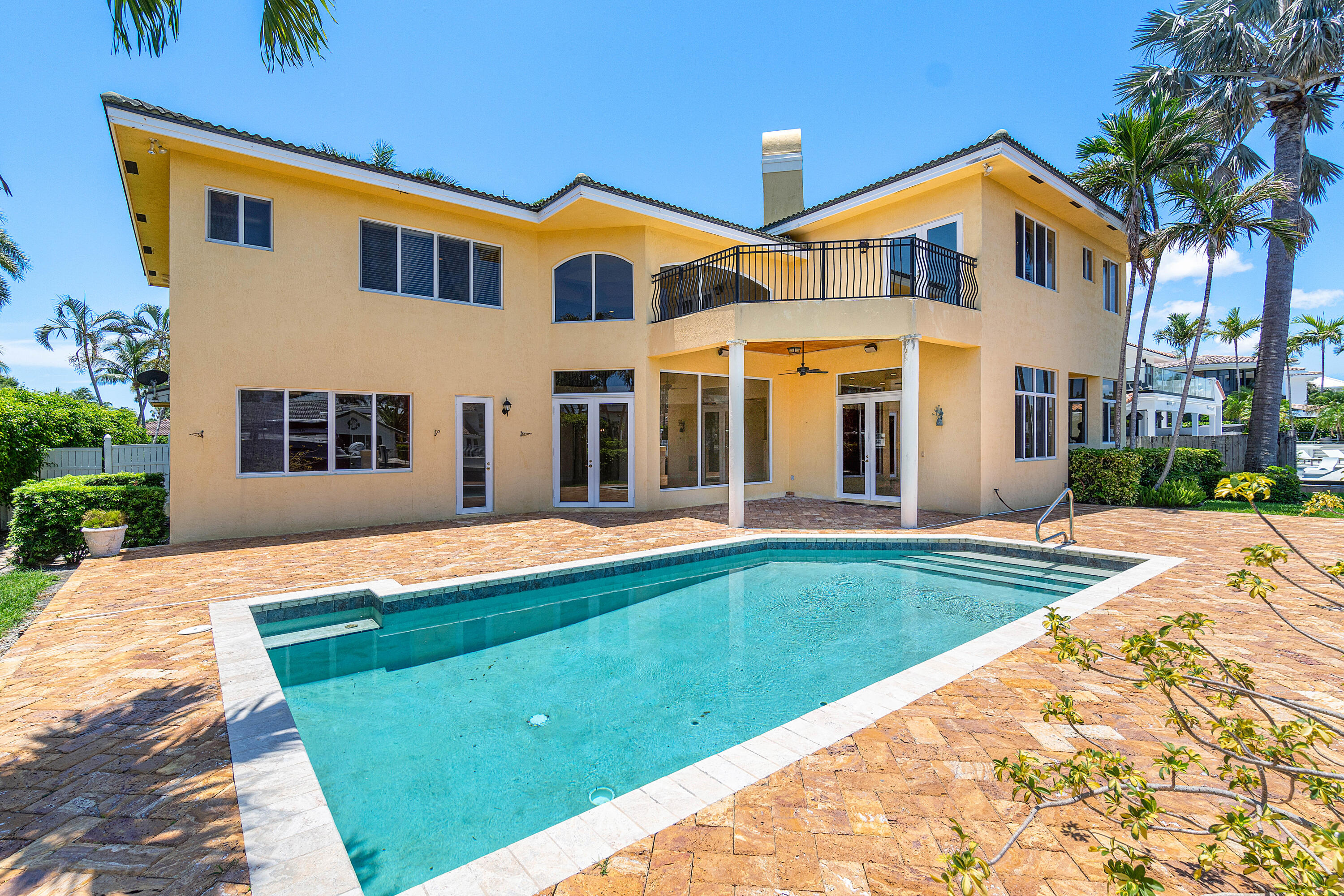 BOCA BAY COLONY - Residential