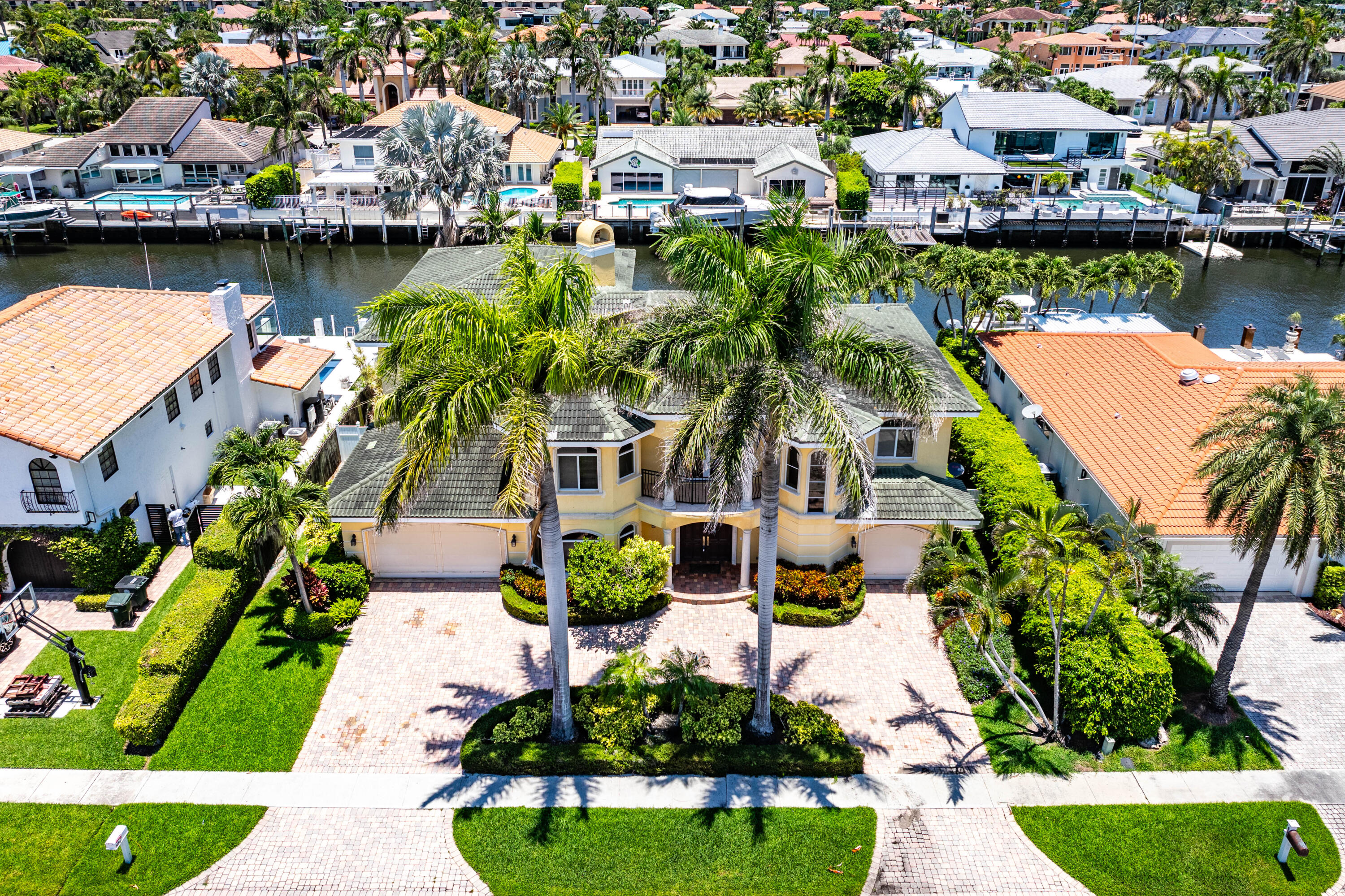 BOCA BAY COLONY - Residential