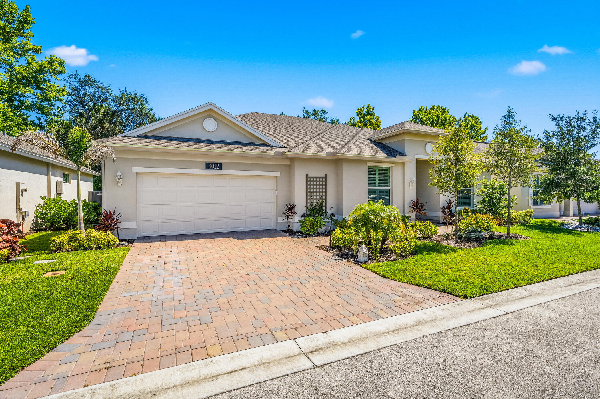 BELLA ROSA - Residential