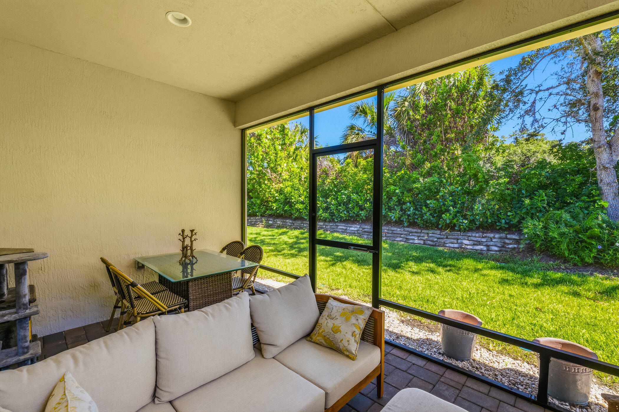 BELLA ROSA - Residential