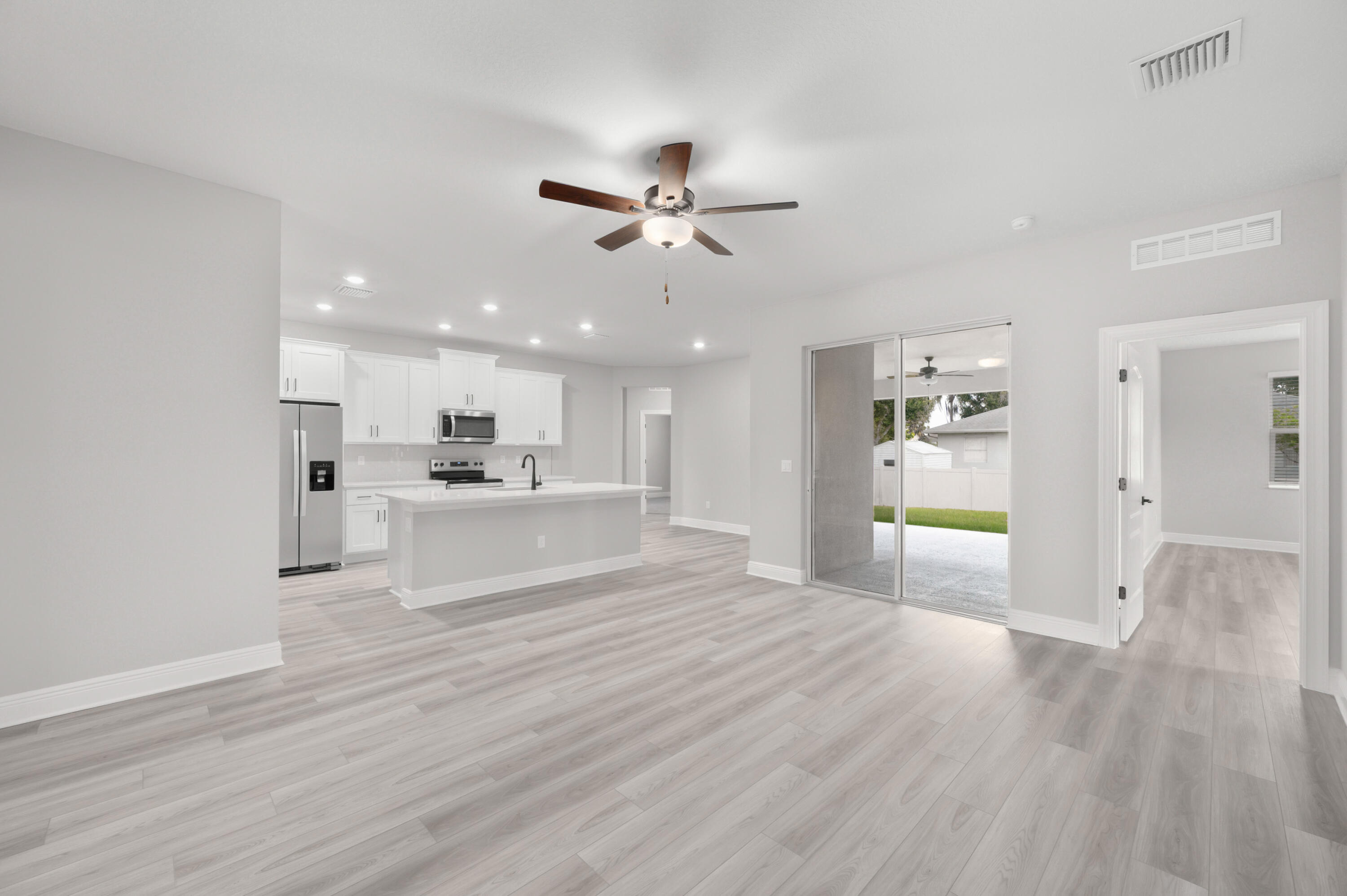 VERO LAKE ESTATES UNIT Q - Residential