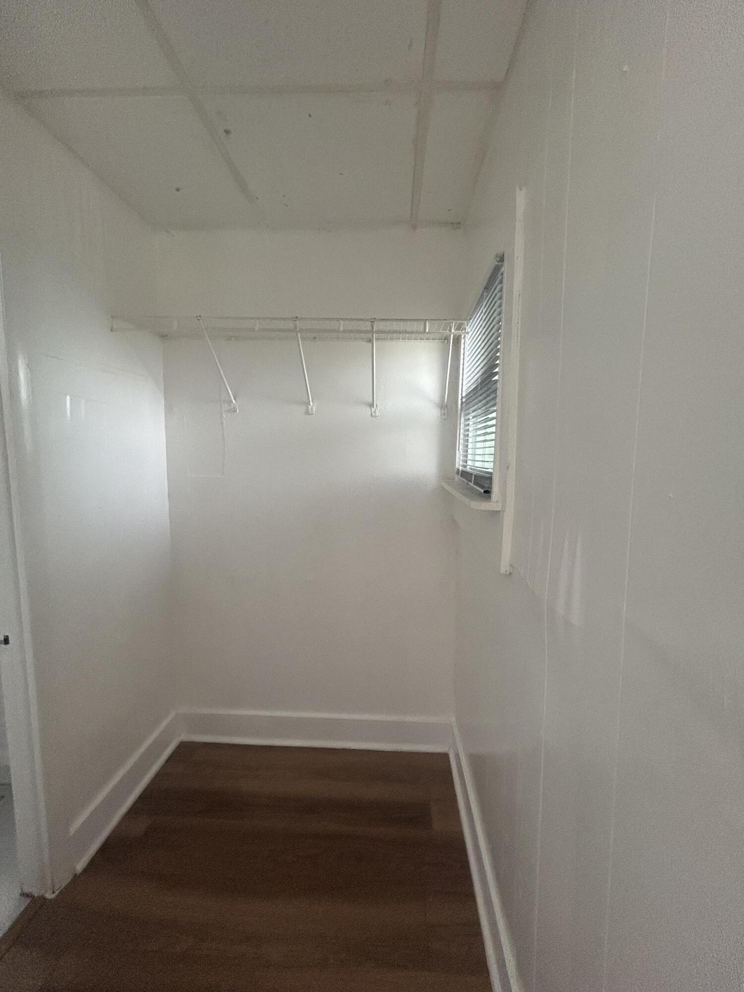 NORTH HOLLYWOOD - Residential Lease