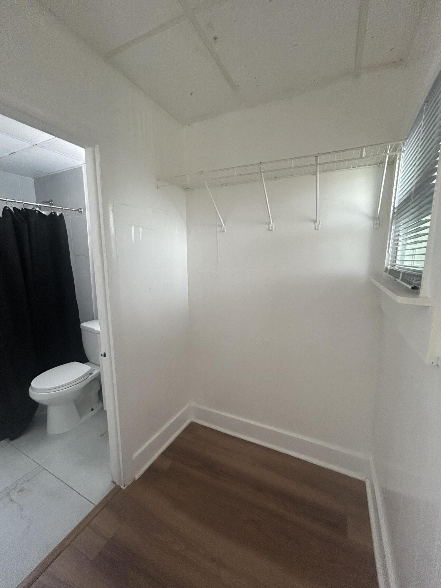 NORTH HOLLYWOOD - Residential Lease