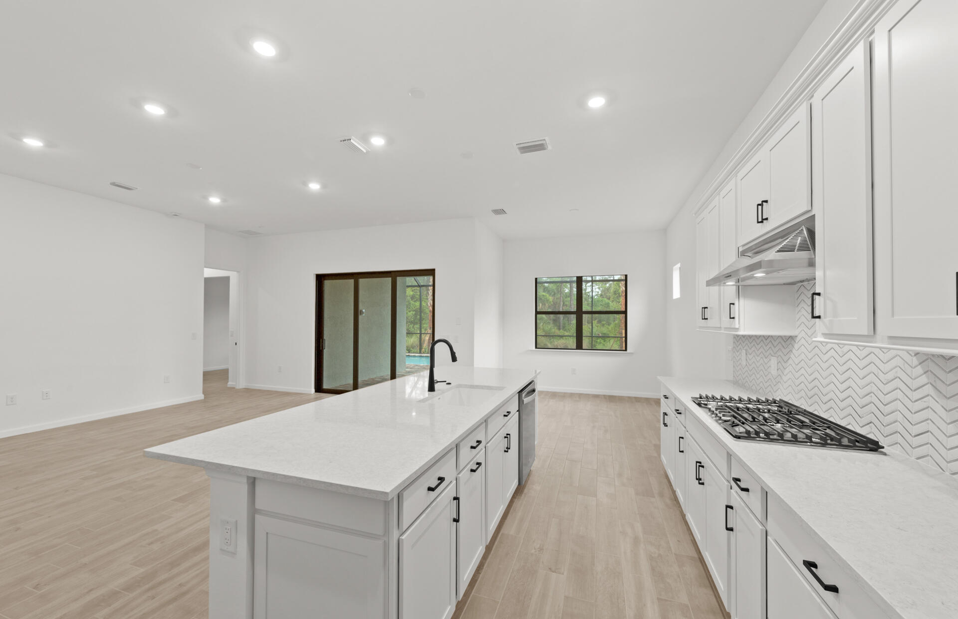 TERRENO AT VALENCIA G&CC PH 3 AND COUNTRY CLUB PH3 - Residential
