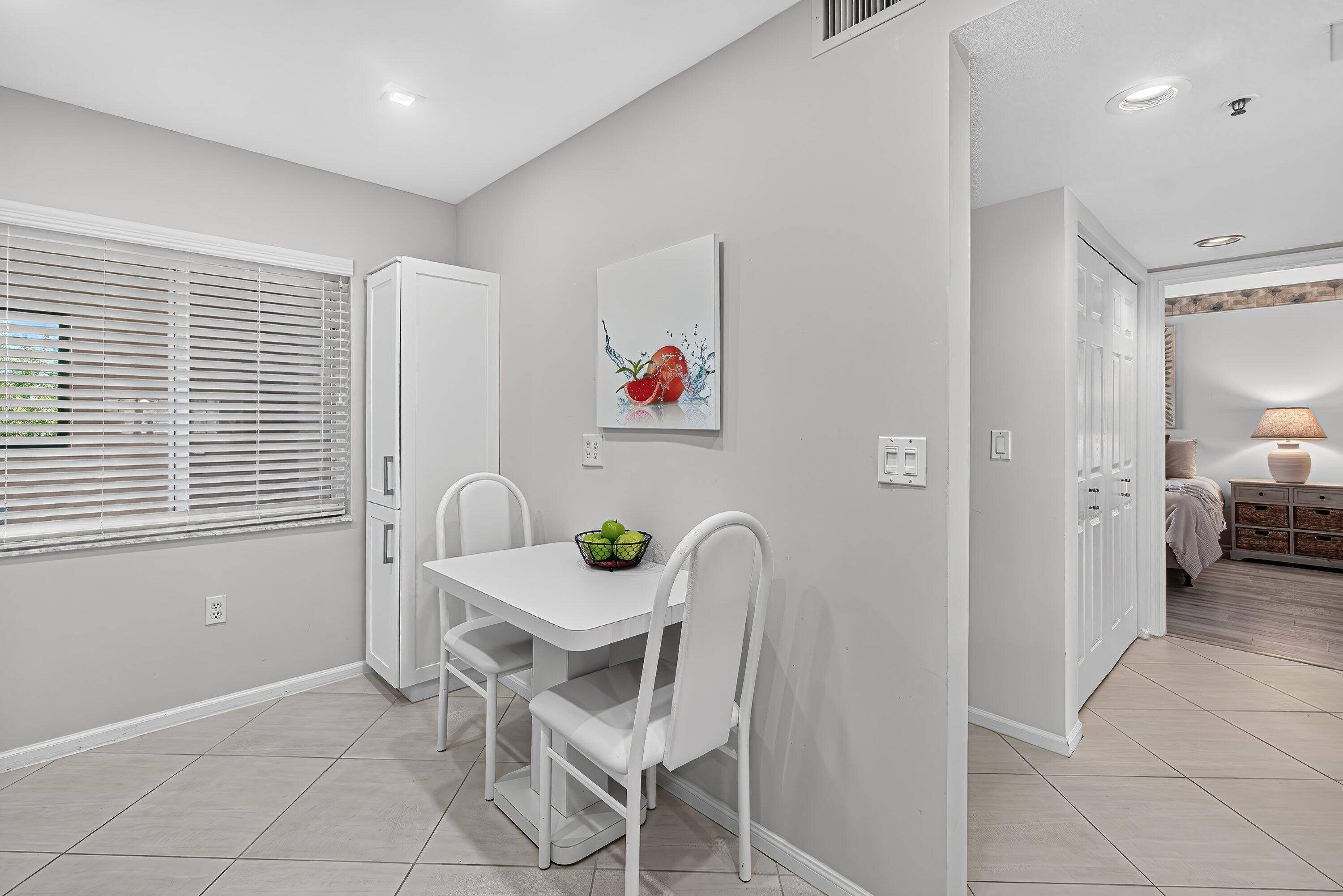 CORAL LAKES - Residential