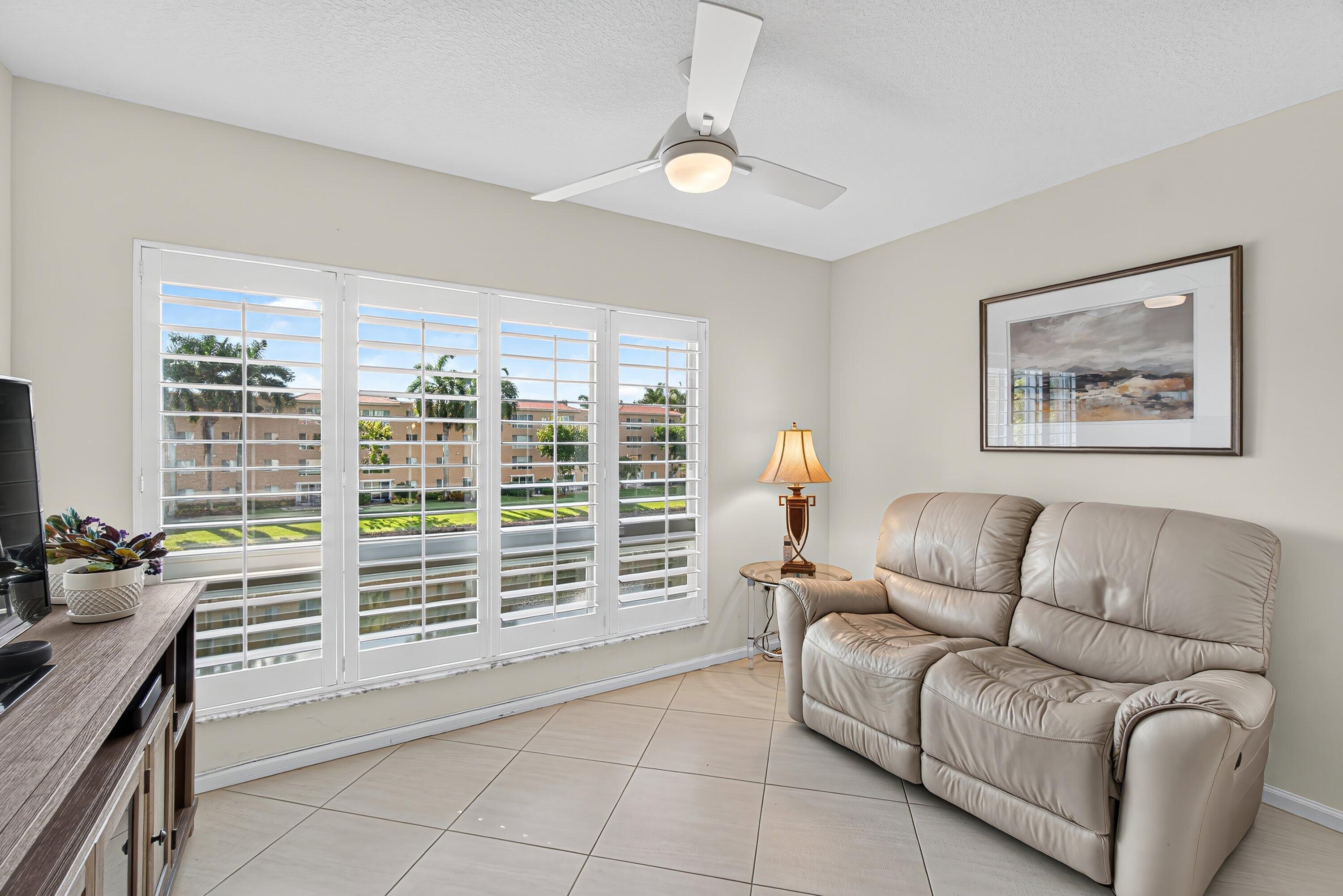CORAL LAKES - Residential
