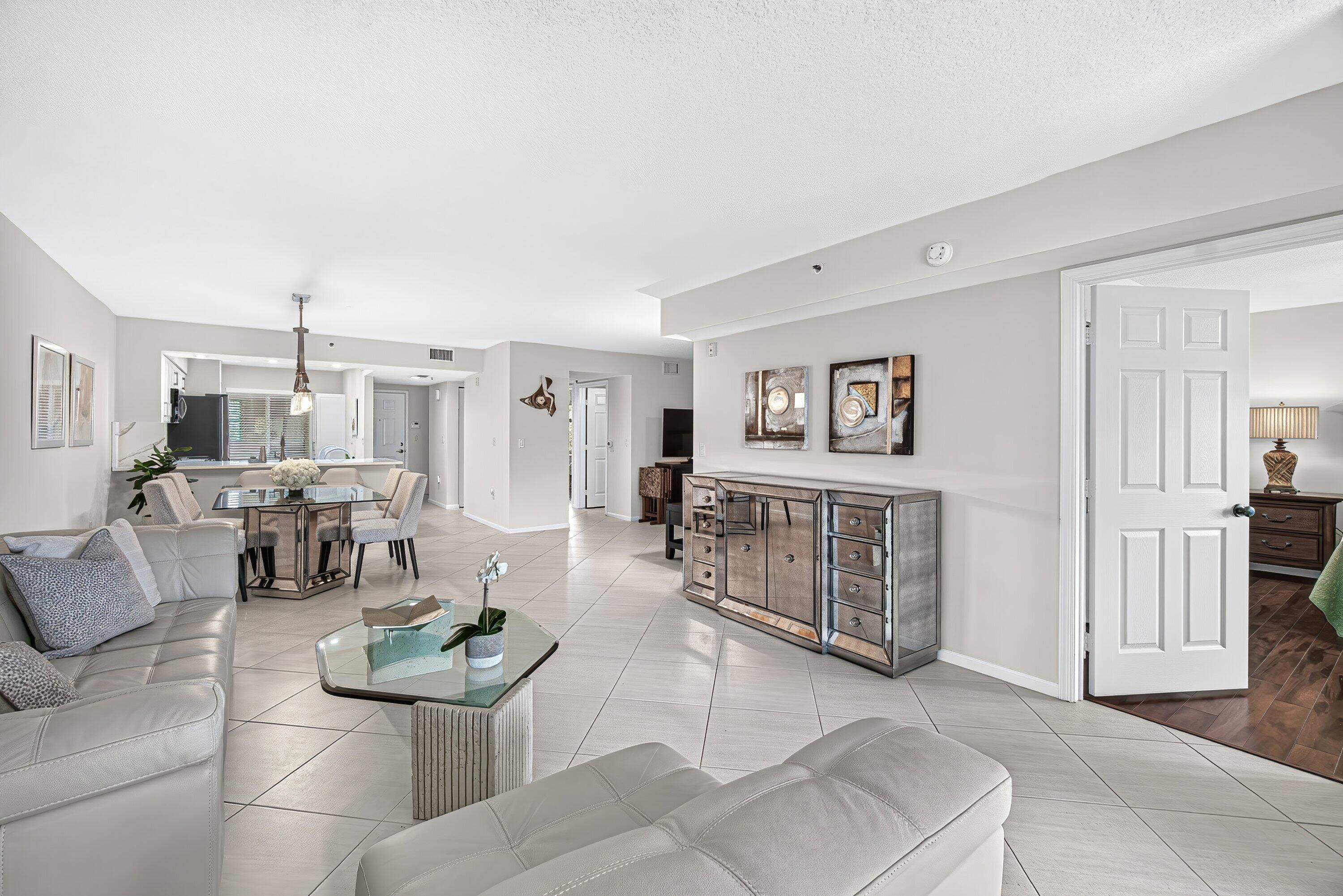 CORAL LAKES - Residential